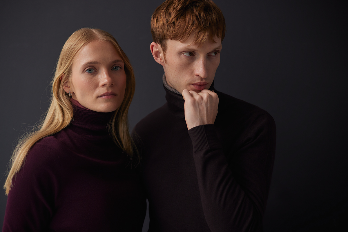 Jak nosić sweter? 6 gotowych stylizacji ze swetrem w roli głównej