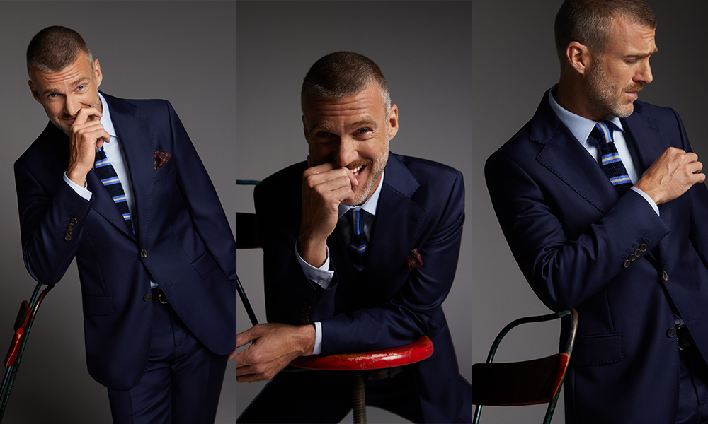 Mężczyzna w garniturze marki Vistula. - zdjęcie