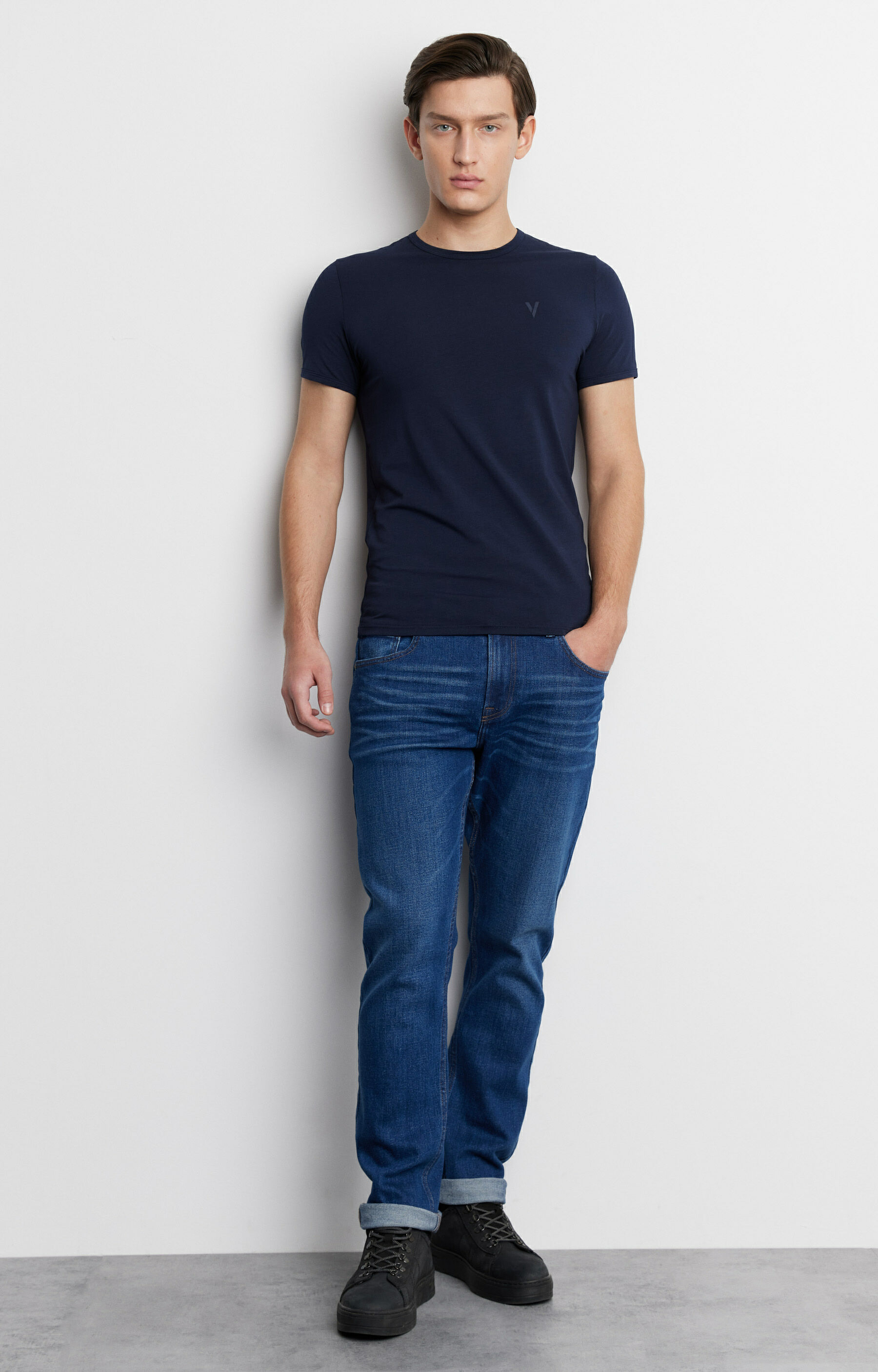 Dopasowany t-shirt basic - 2