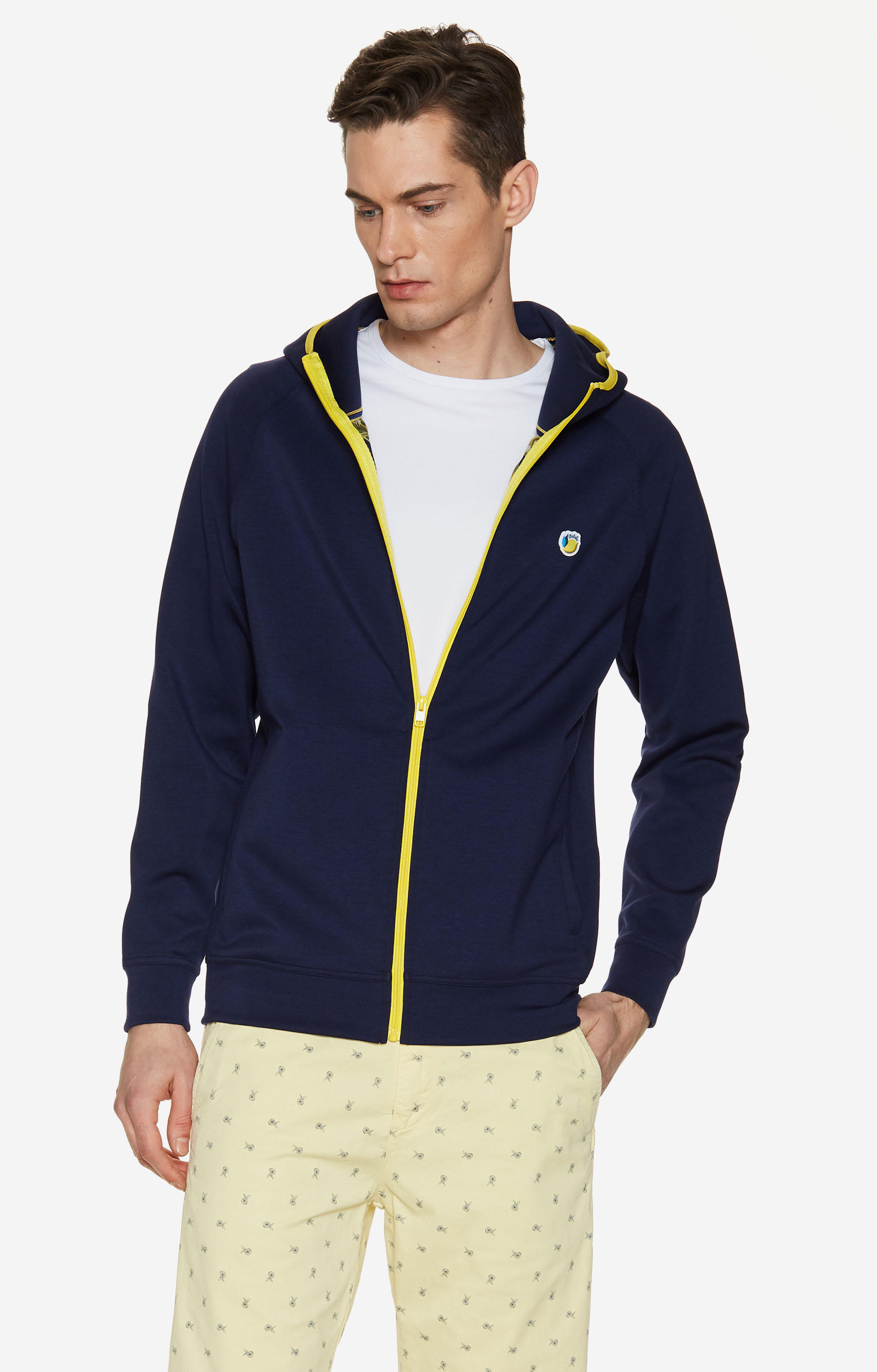 Rozpinana bluza z kapturem