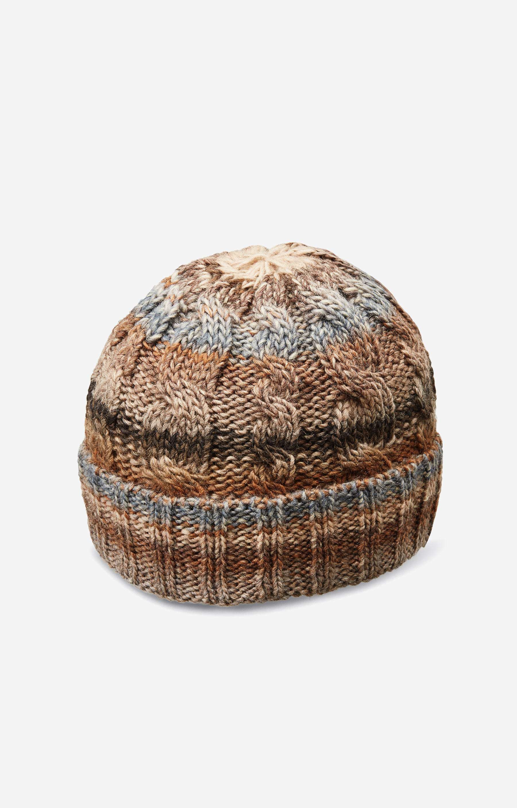 Czapka z przędzy z dodatkiem wełny