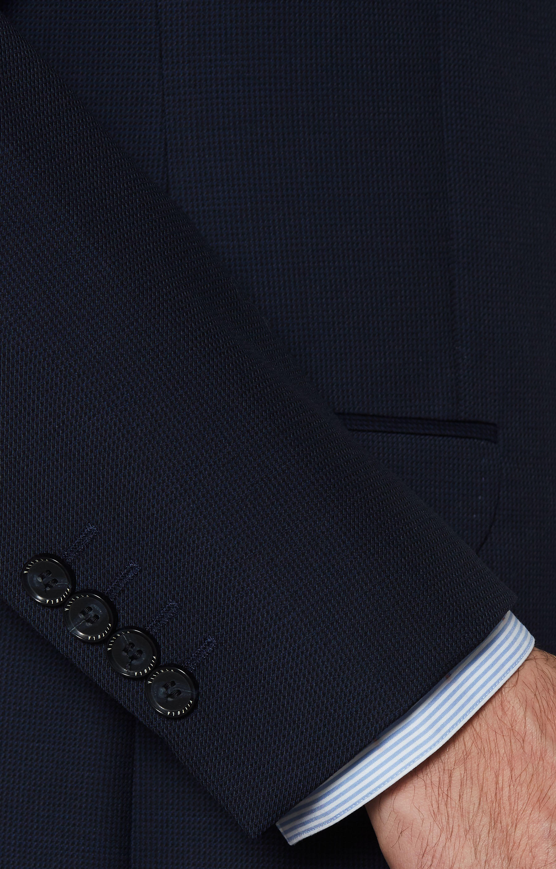 Dopasowany garnitur wełniany z delikatną strukturą - 4