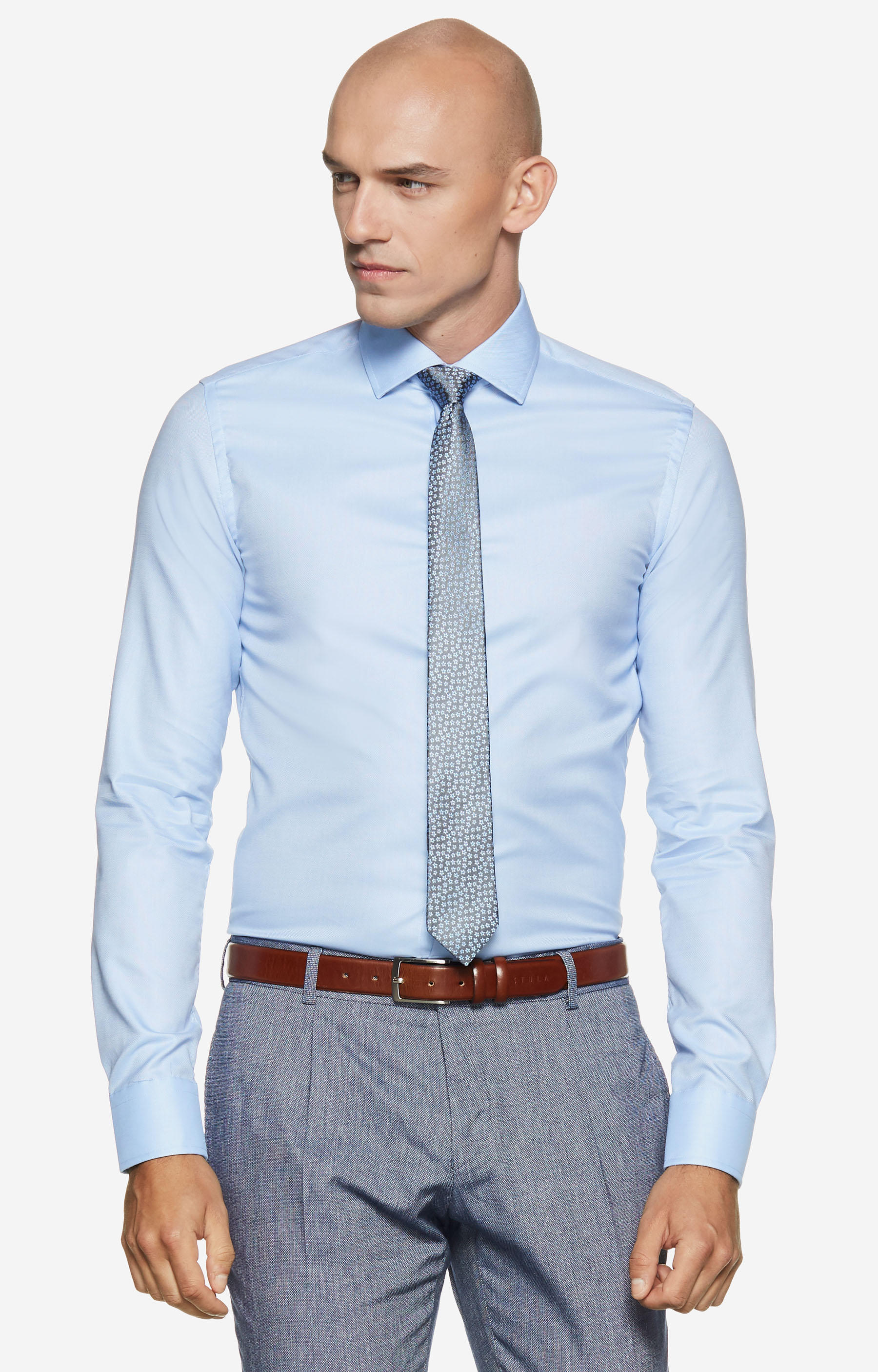 Dopasowana koszula w strukturalny wzór z włoskim kołnierzem