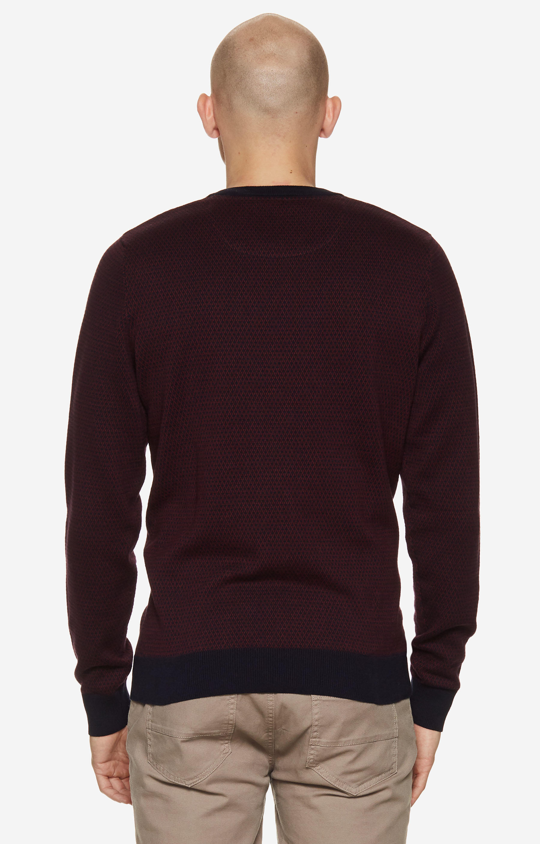 Lekki, dopasowany sweter z mikrowzorem - 2