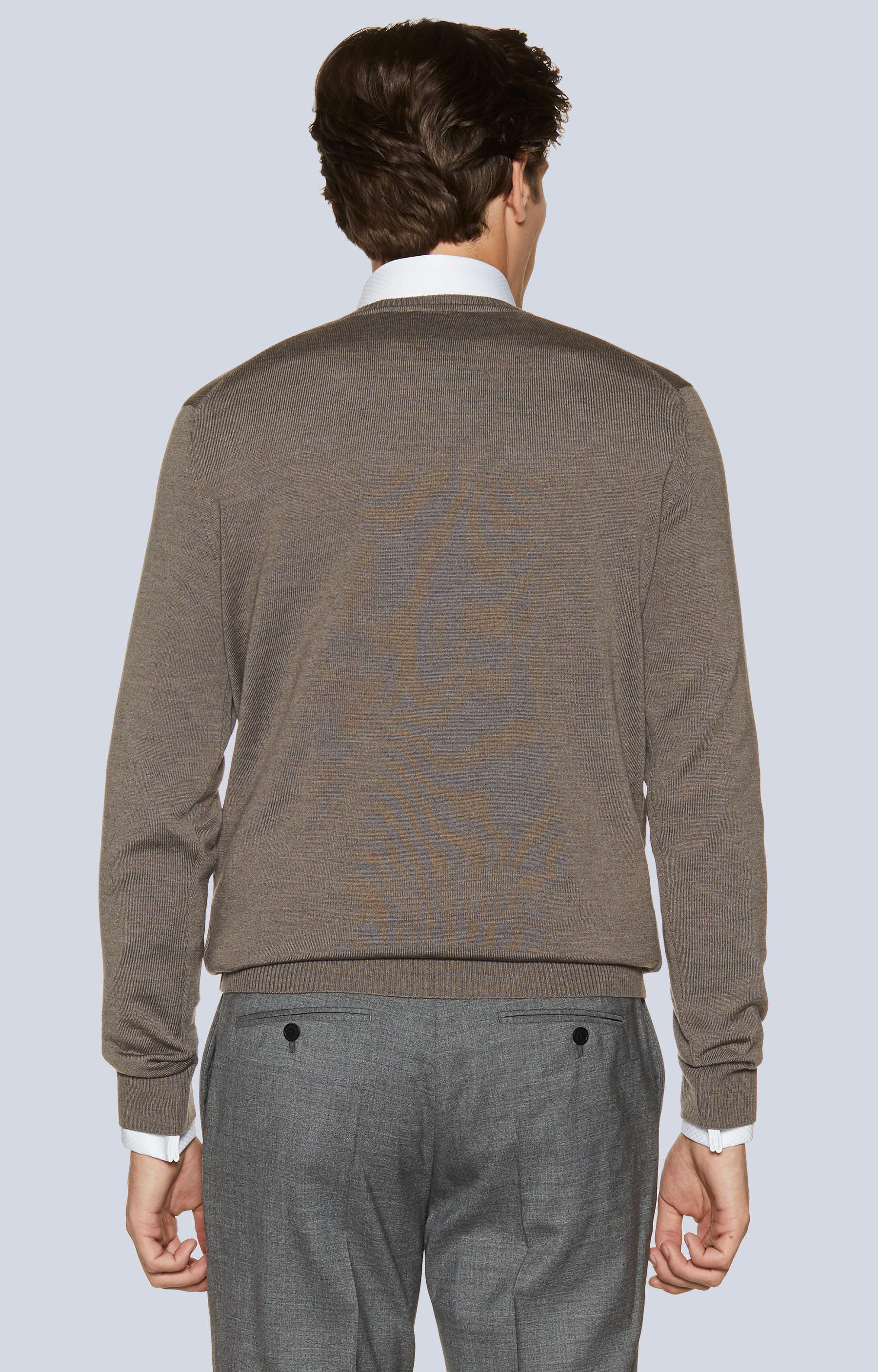 Lekki, wełniany sweter v-neck - 2