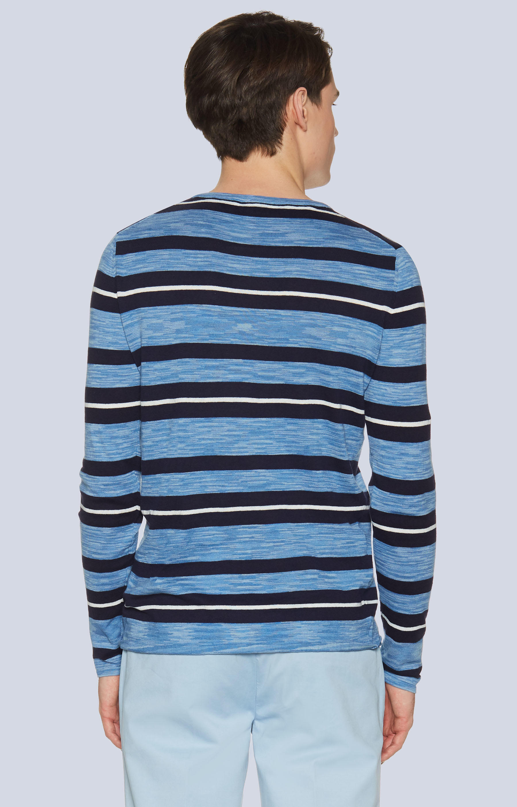 Lekki sweter w paski - 2