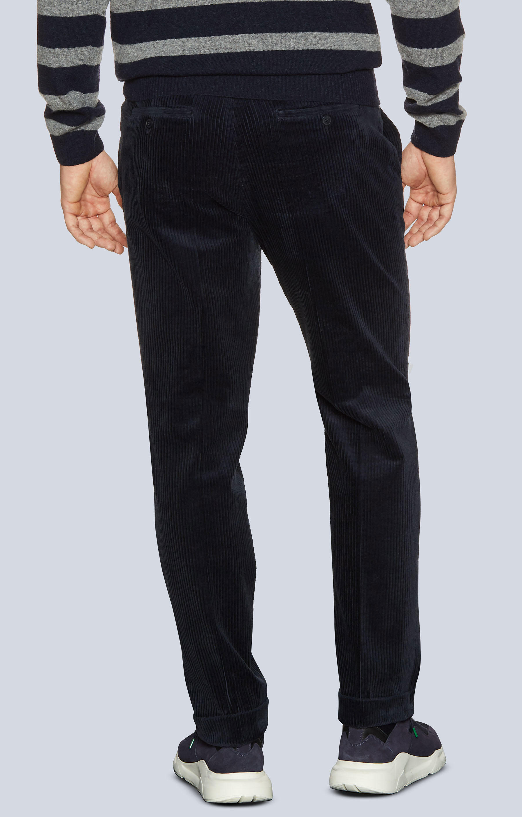 Spodnie sztruksowe zaprasowane na kant - 3