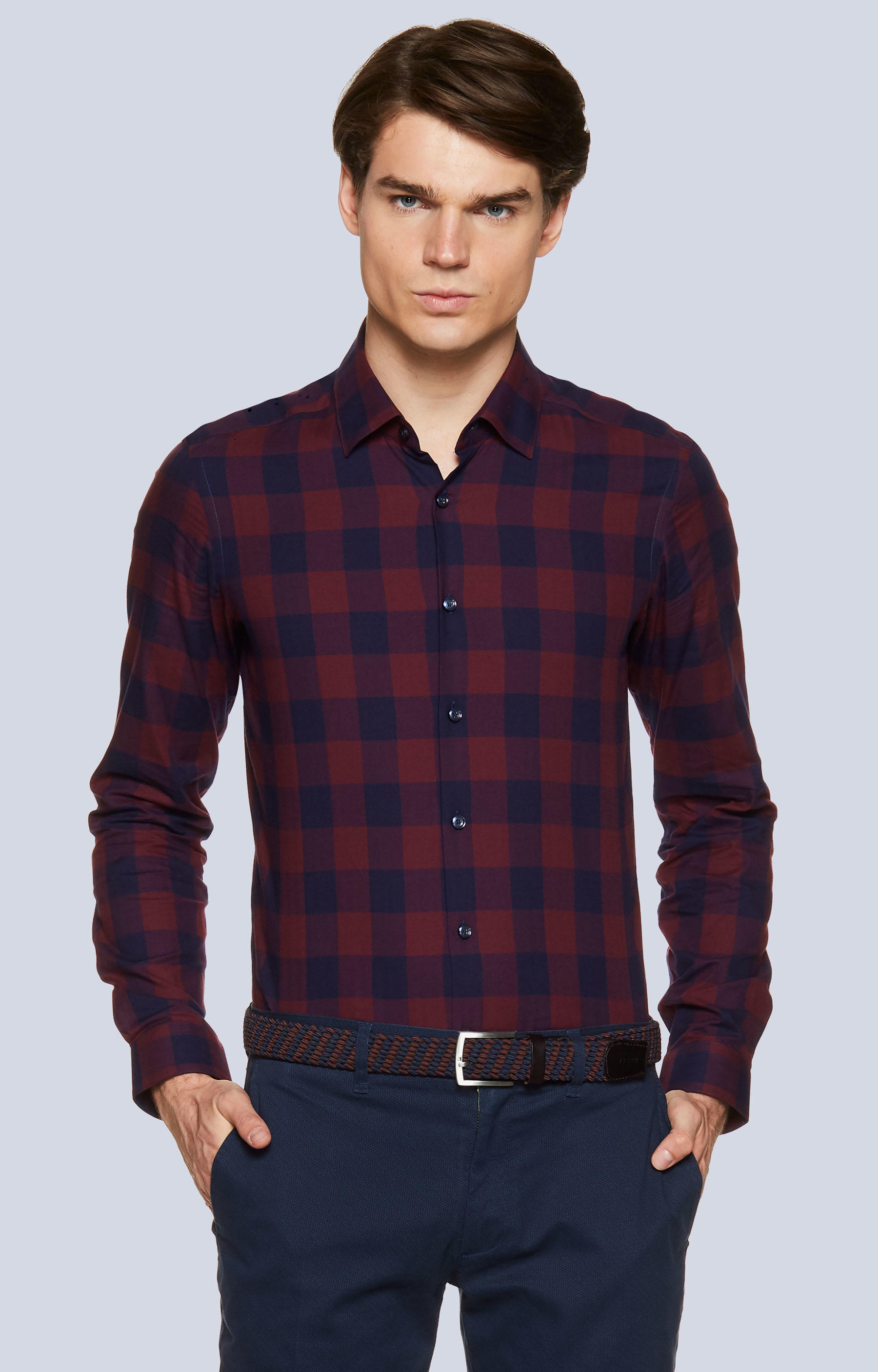 Dopasowana koszula w kratę, kołnierz kryte button-down