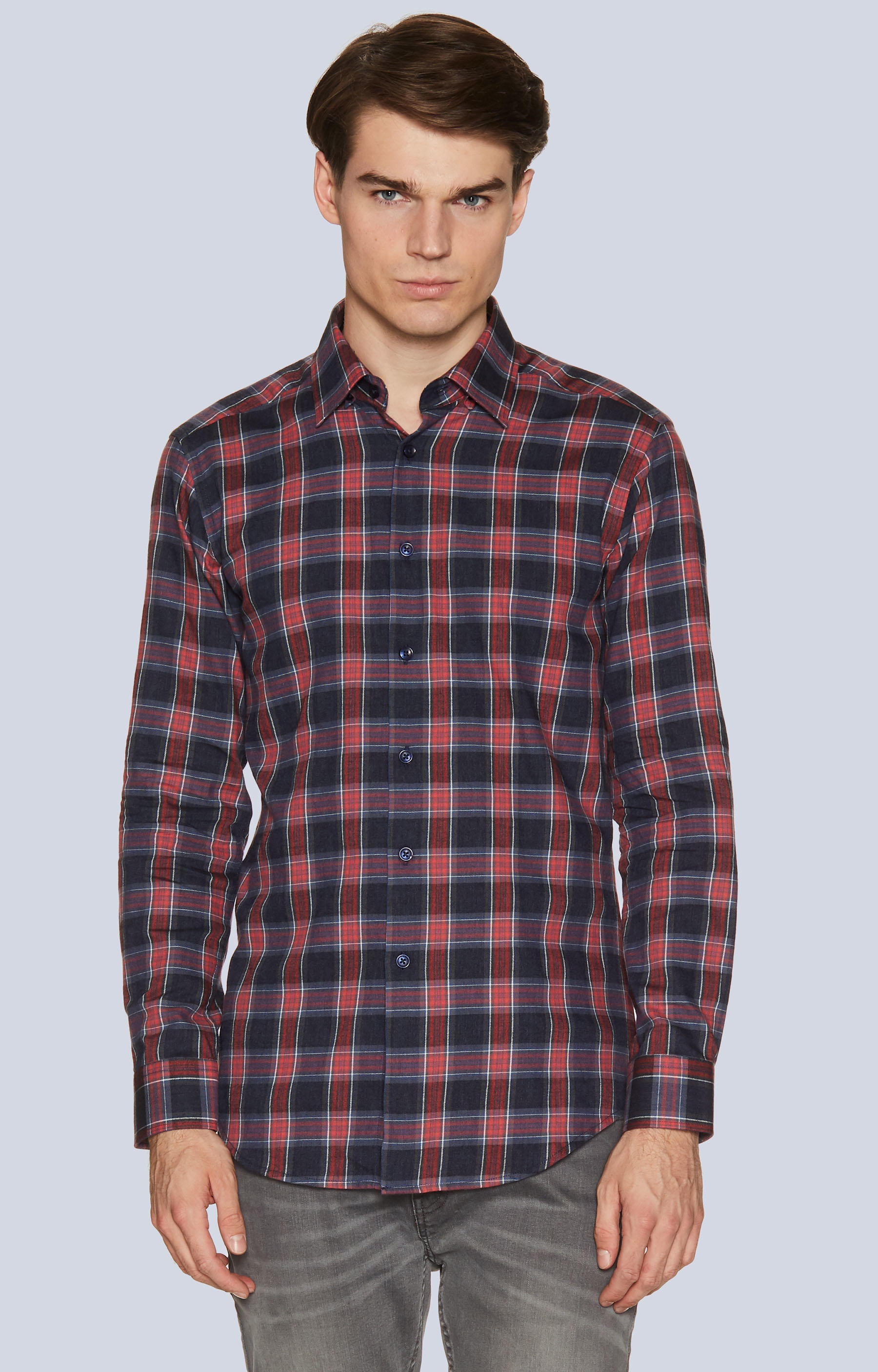 Koszula w kratę z kołnierzem kryte button-down