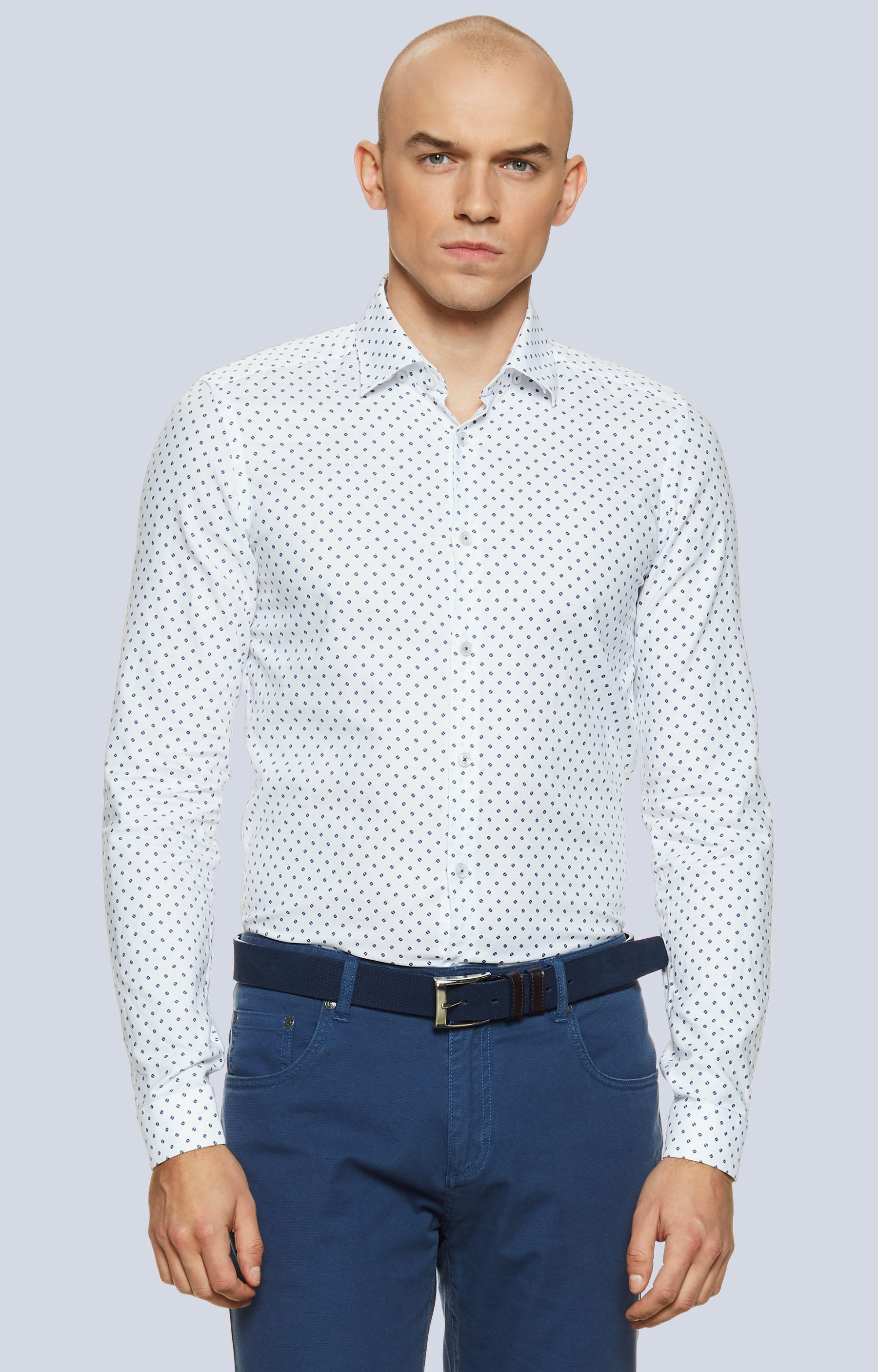 Dopasowana koszula w geometryczny wzór, kołnierz kryte button-down