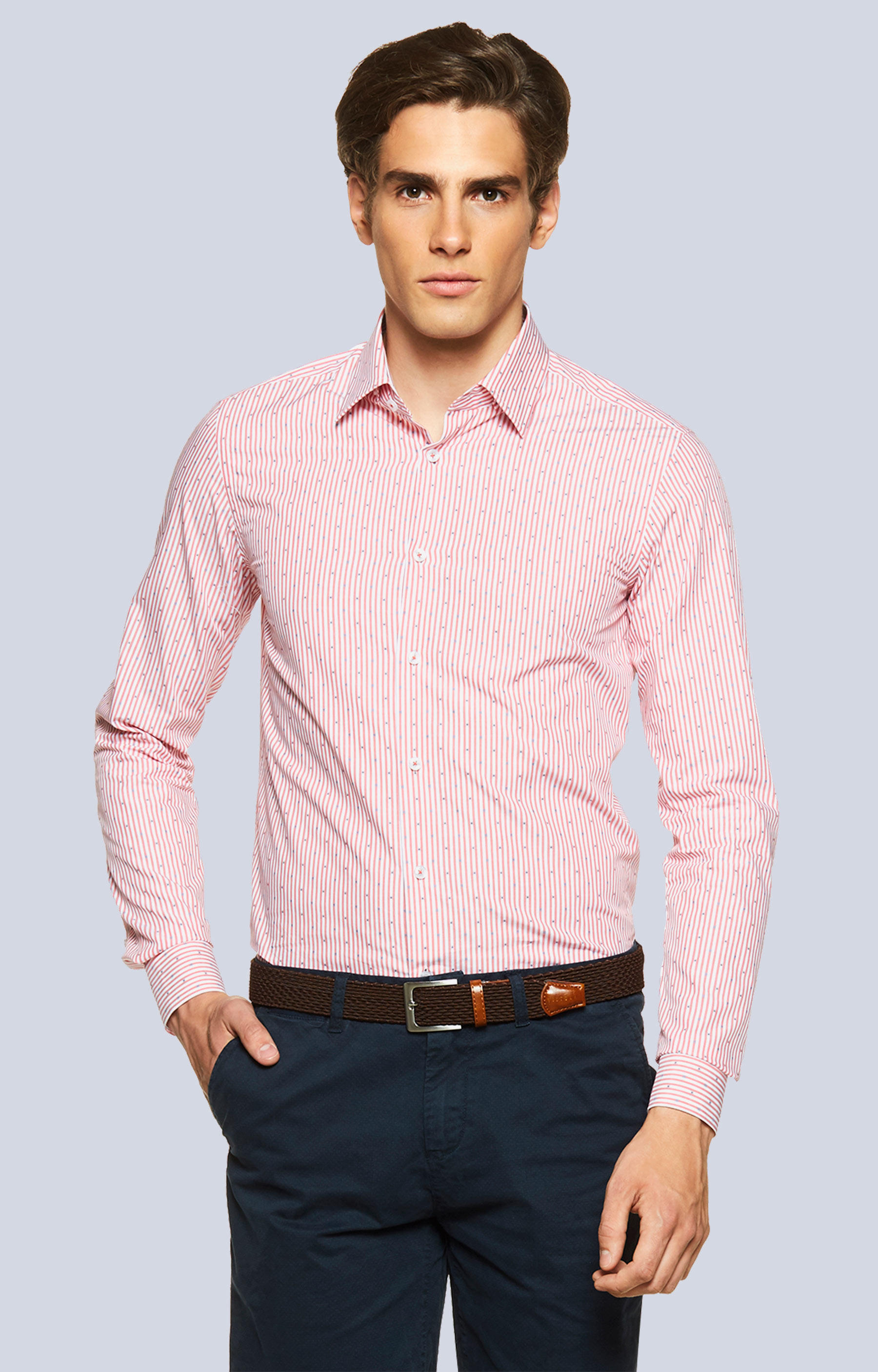 Dopasowana koszula w paski z kołnierzem typu kryte button-down