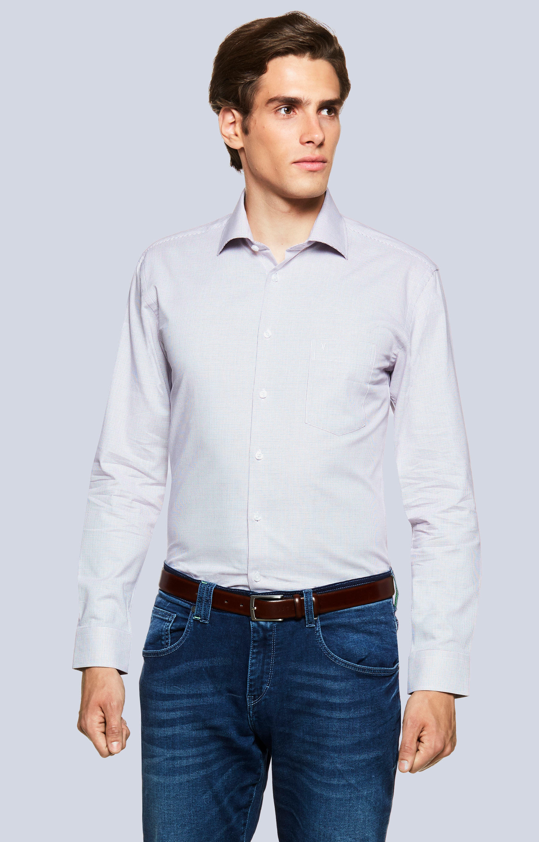 Koszula w mikrowzór z kieszonką, włoski kołnierz