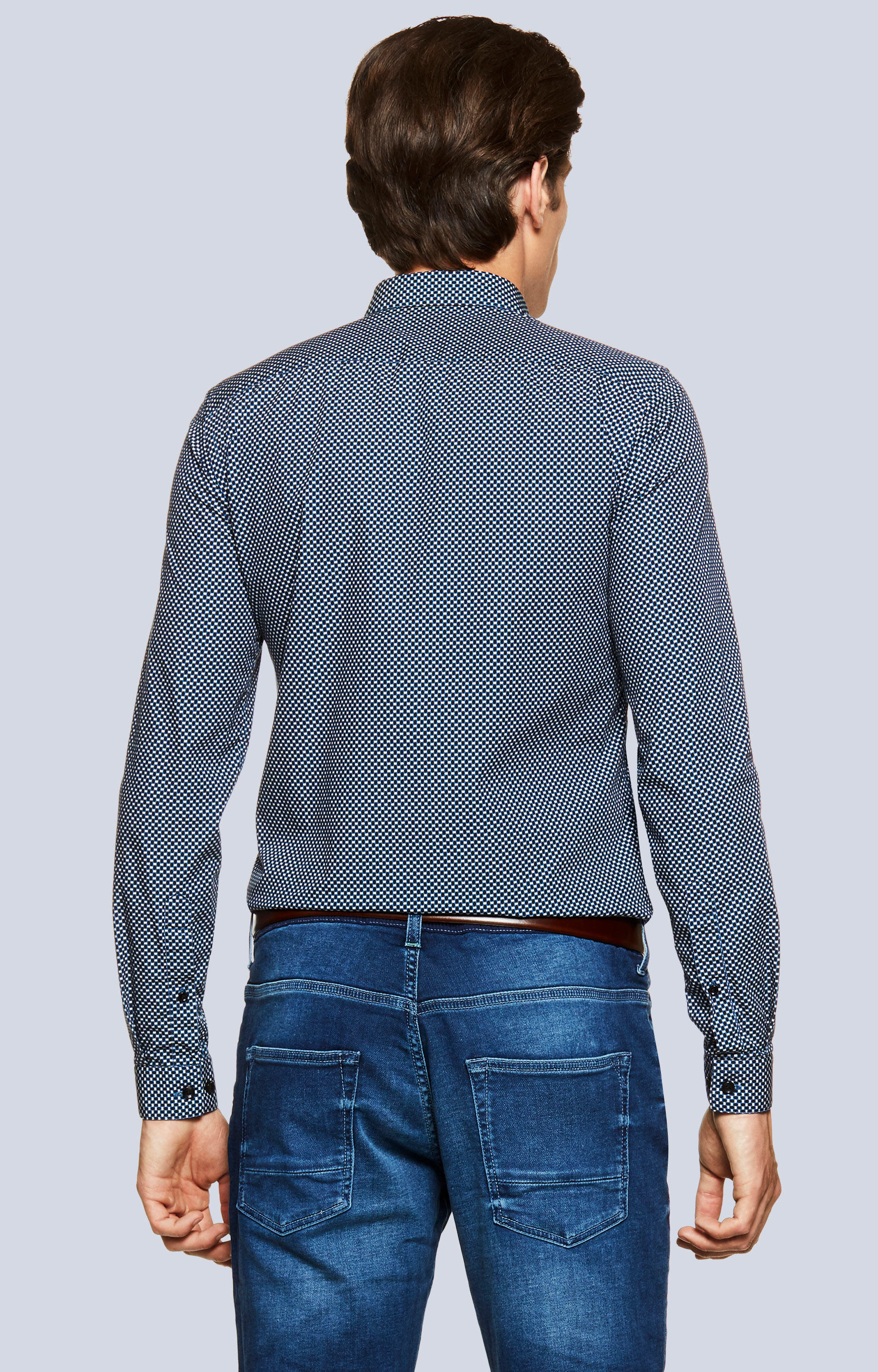 Dopasowana koszula w mikrowzór z kołnierzem kryte button-down - 2