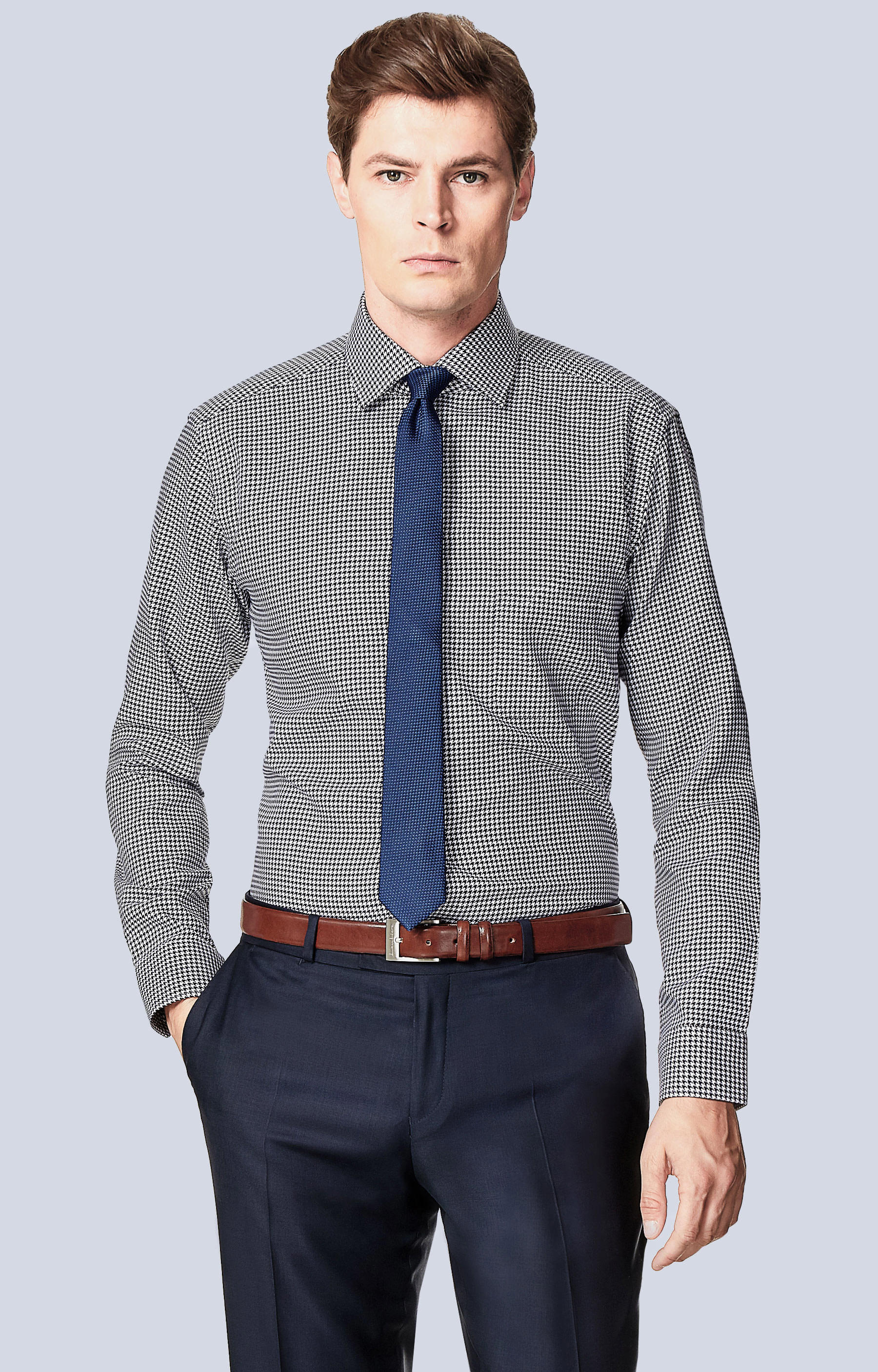 Koszula w mikrowzór z kieszonką, półwłoski kołnierz