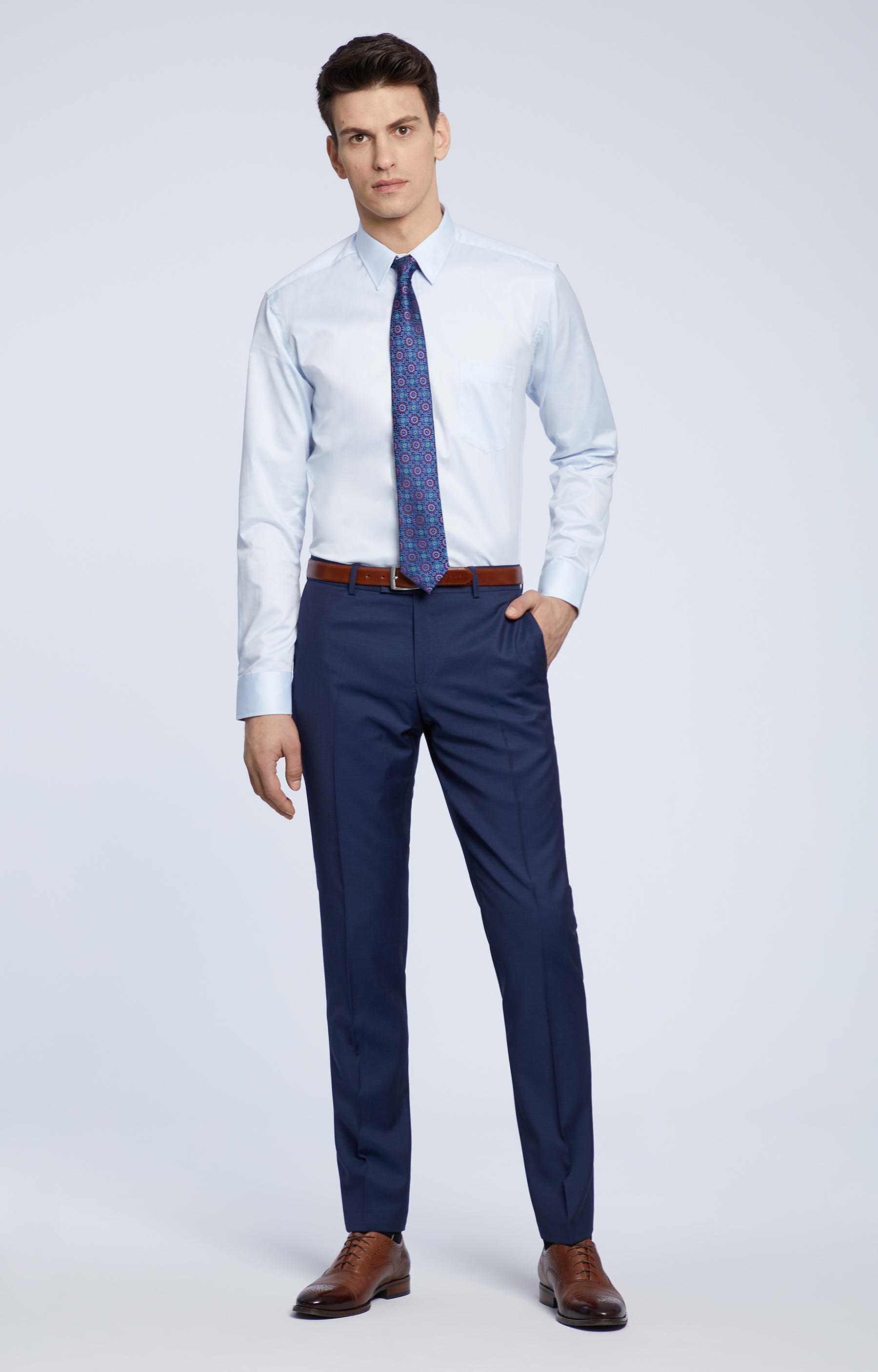 Dopasowane klasyczne spodnie od garnituru