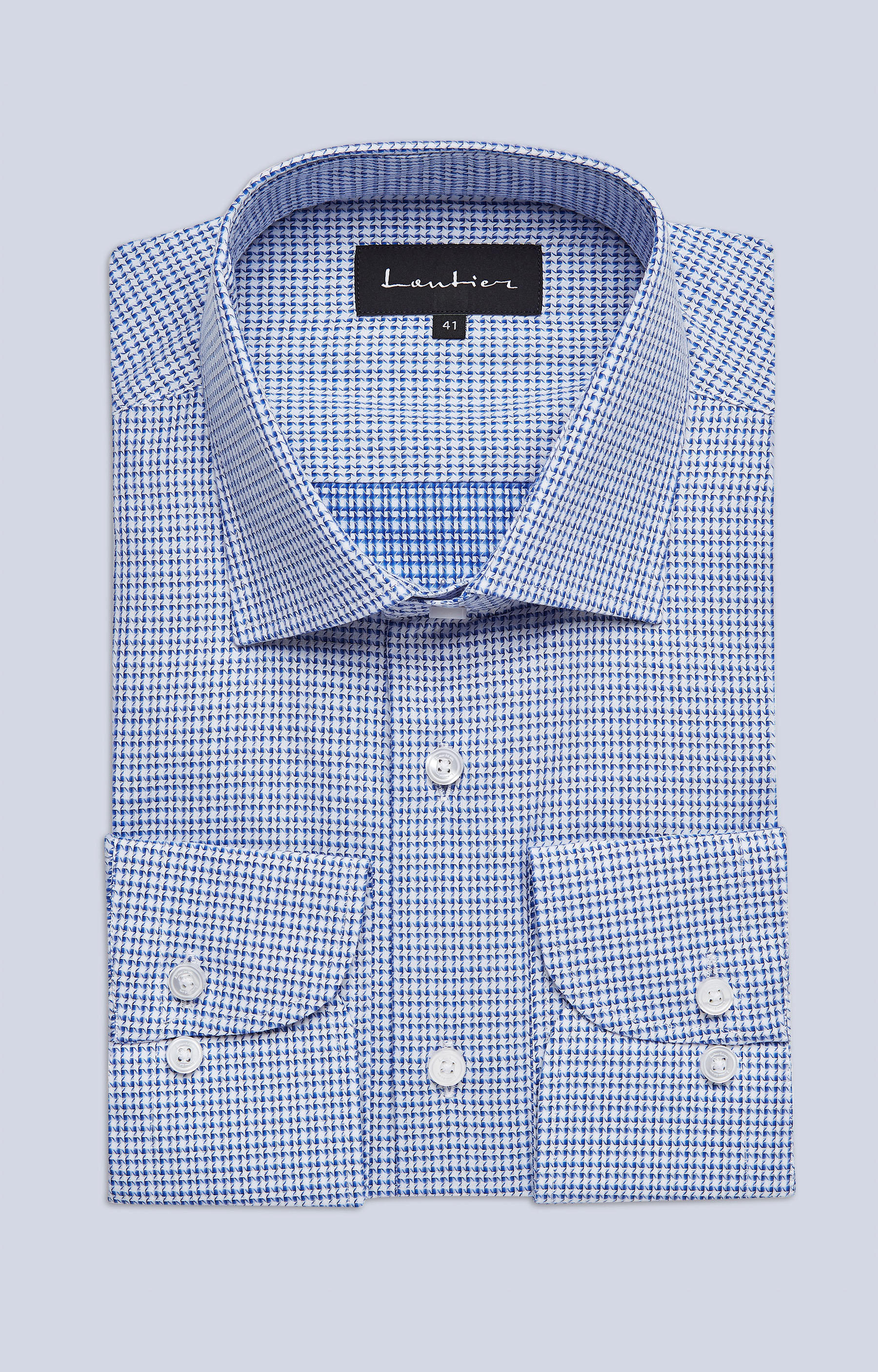 Swobodna koszula w mikrowzór z półwłoskim kołnierzem