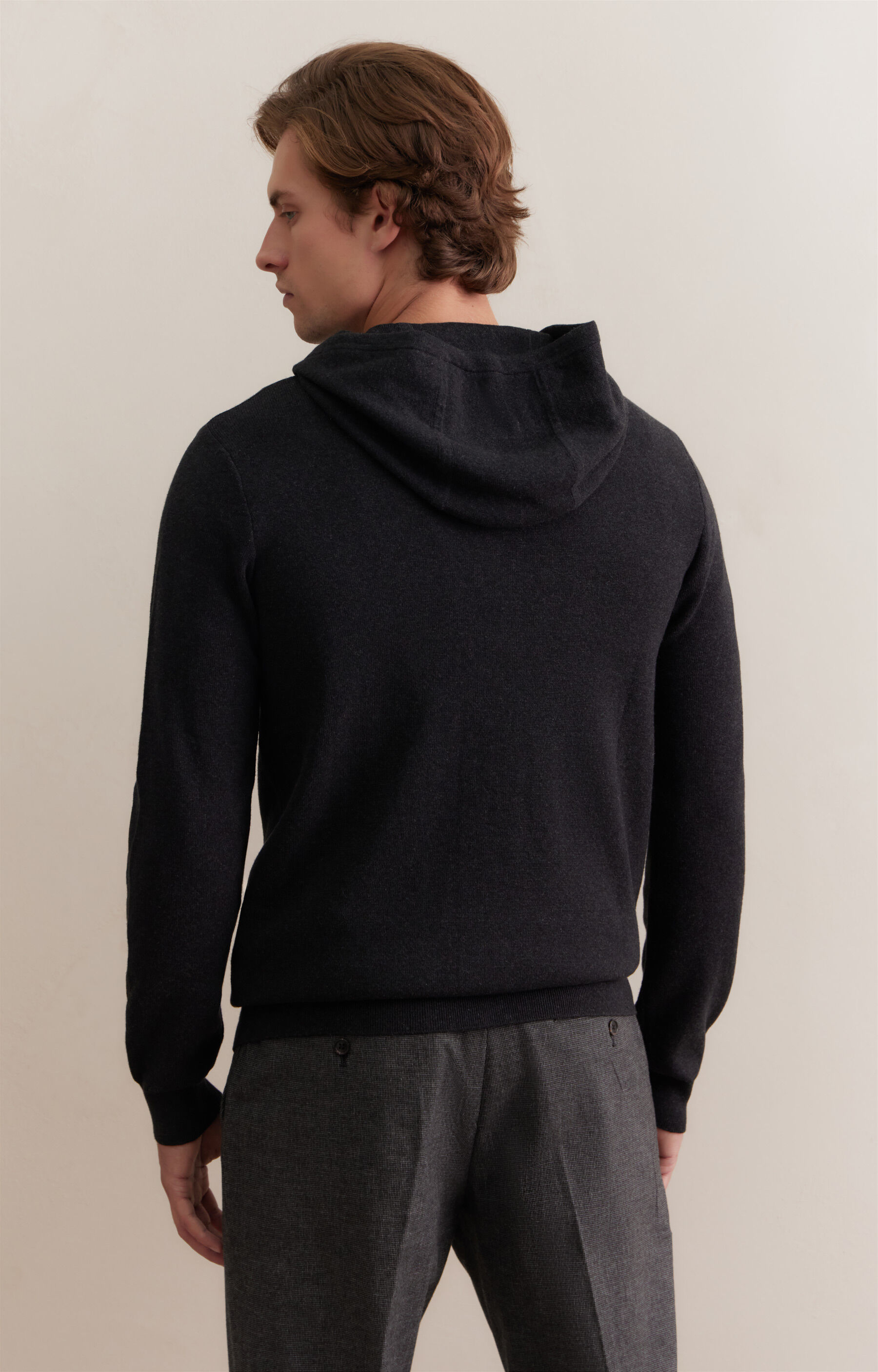 Sweter z kapturem - 3