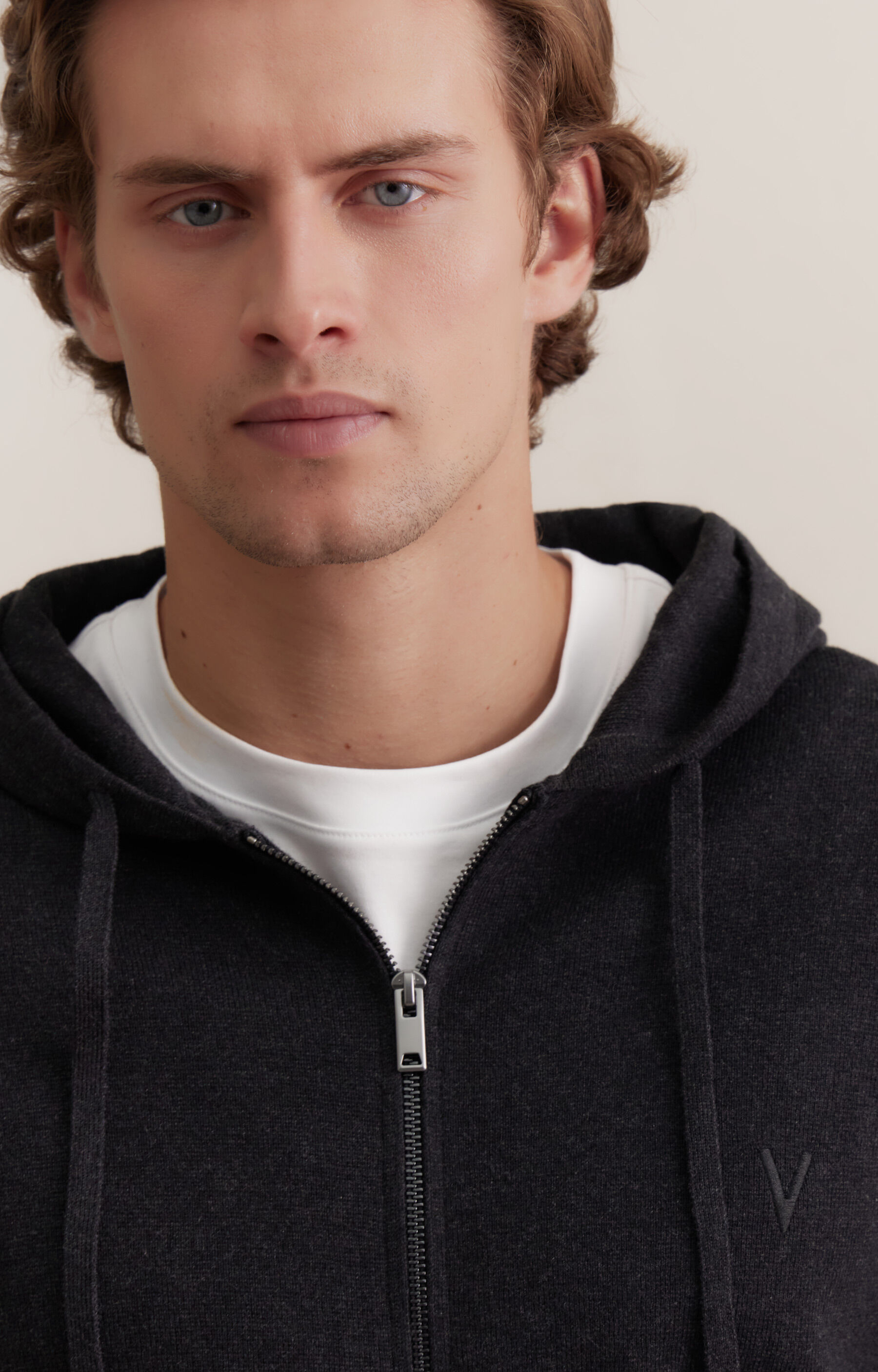 Sweter z kapturem - 5