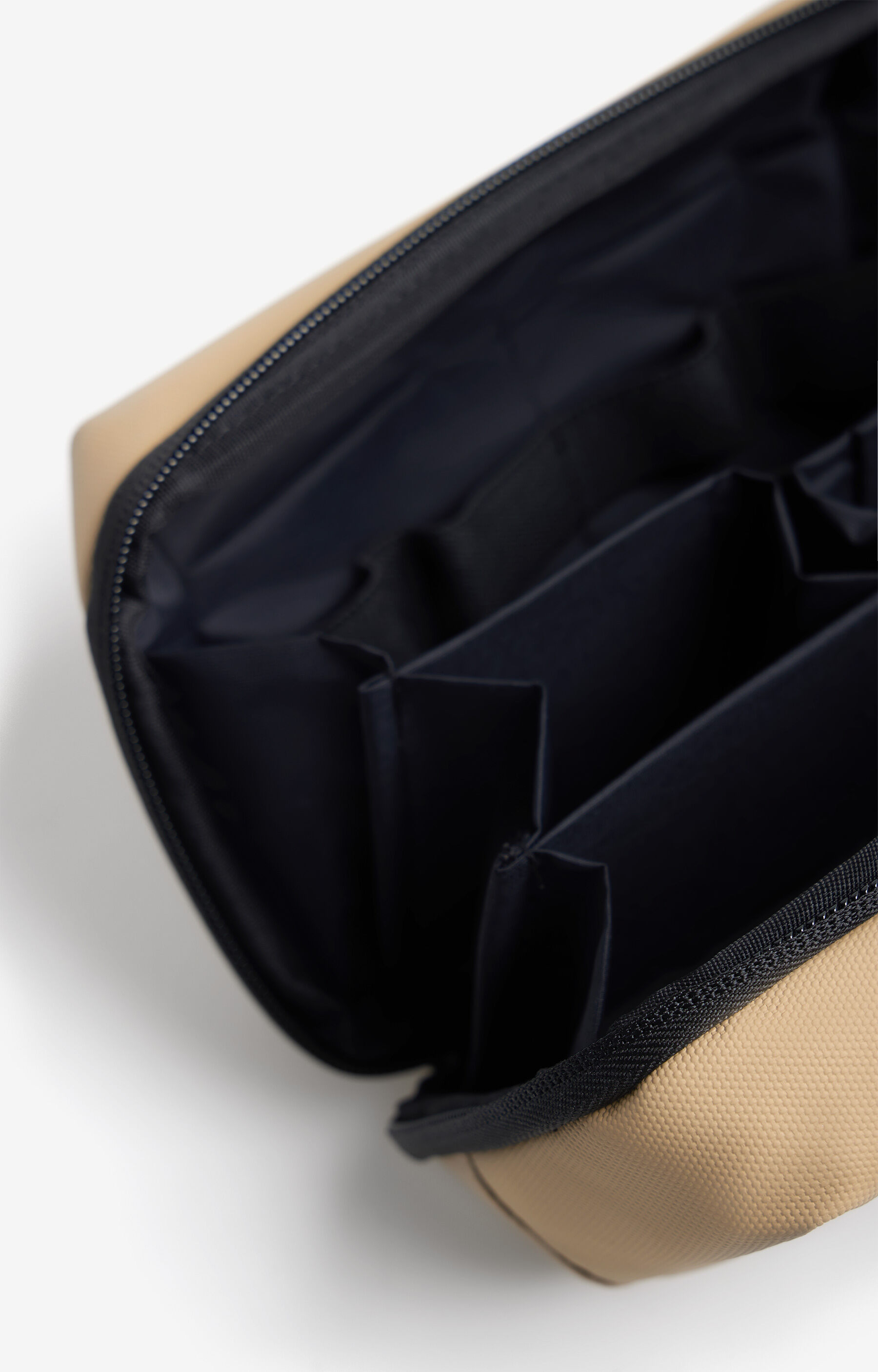 Etui na akcesoria - 4