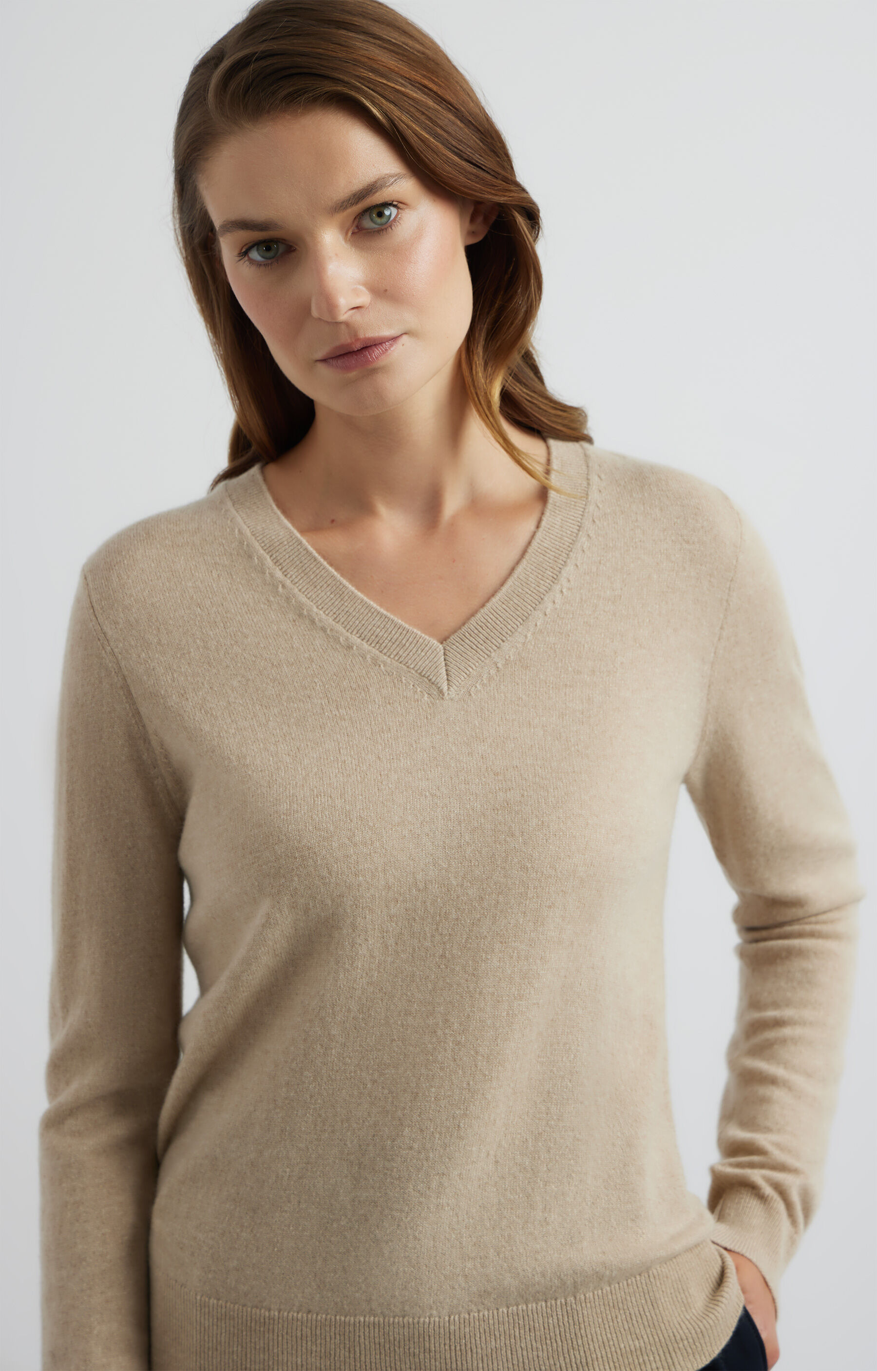 Sweter v-neck - 6