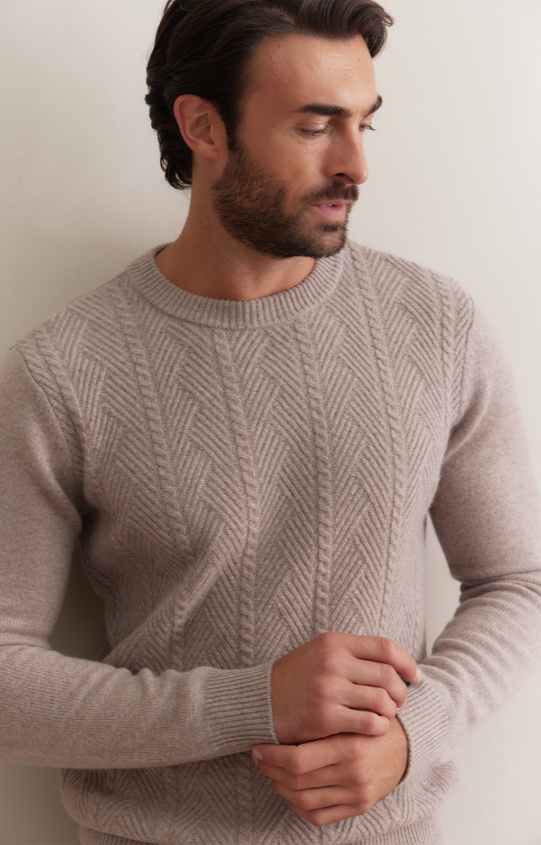 Beżowy sweter z wełny merino - 7