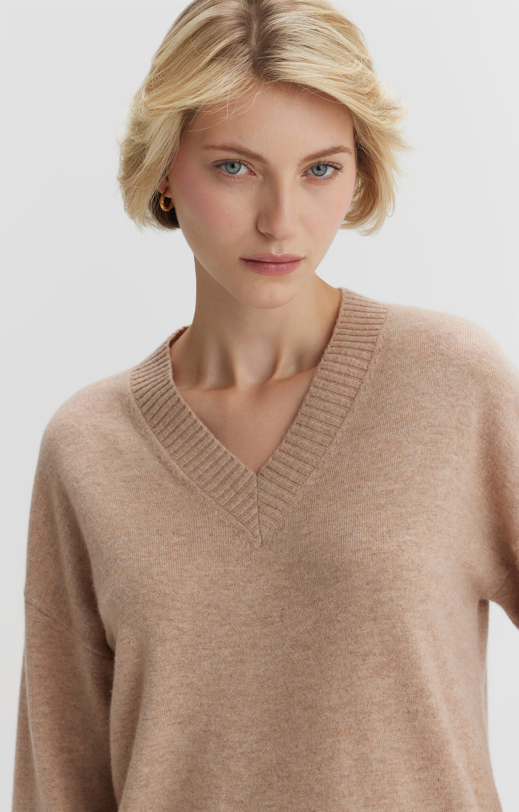 Sweter v-neck