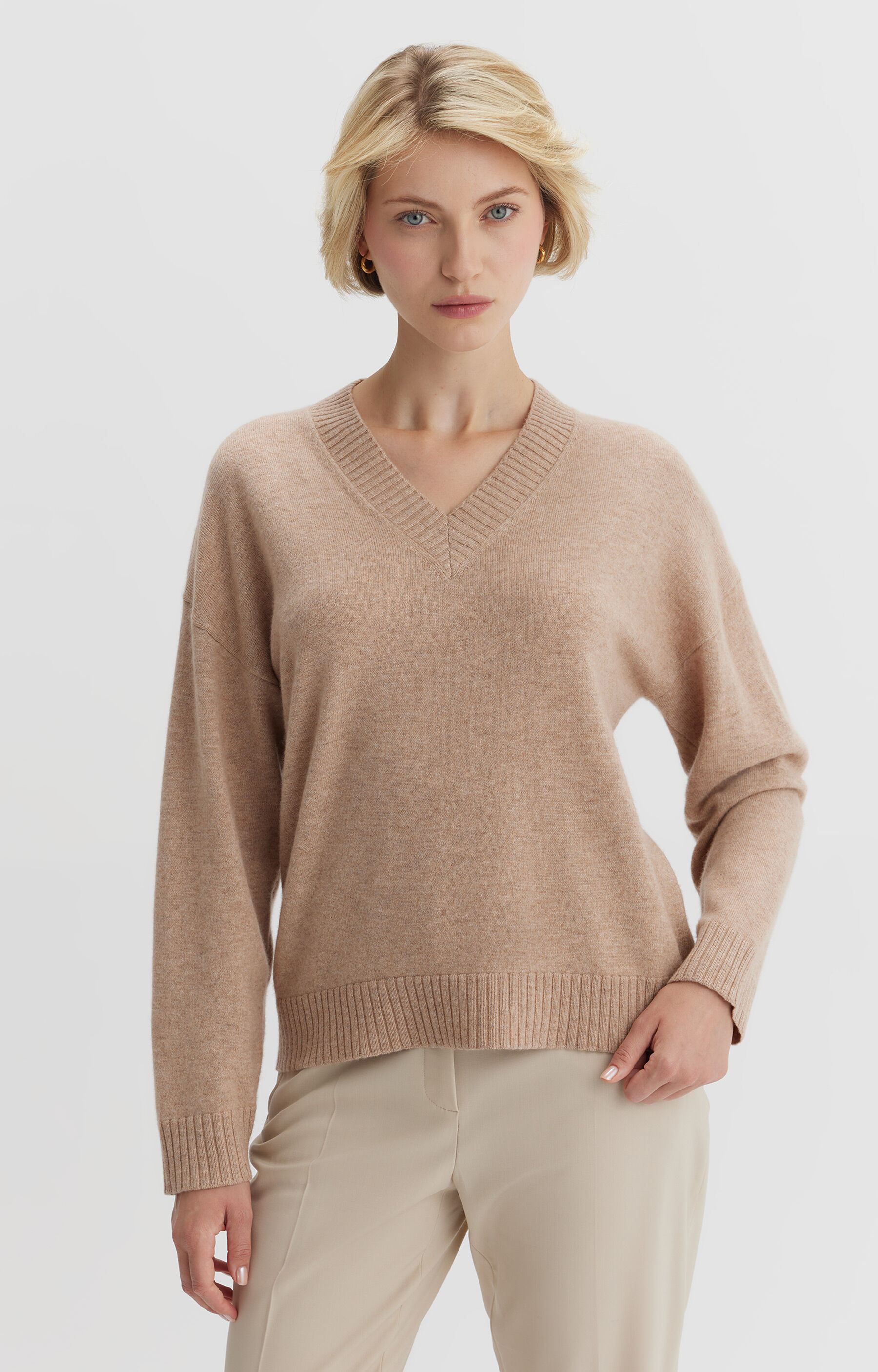 Sweter v-neck