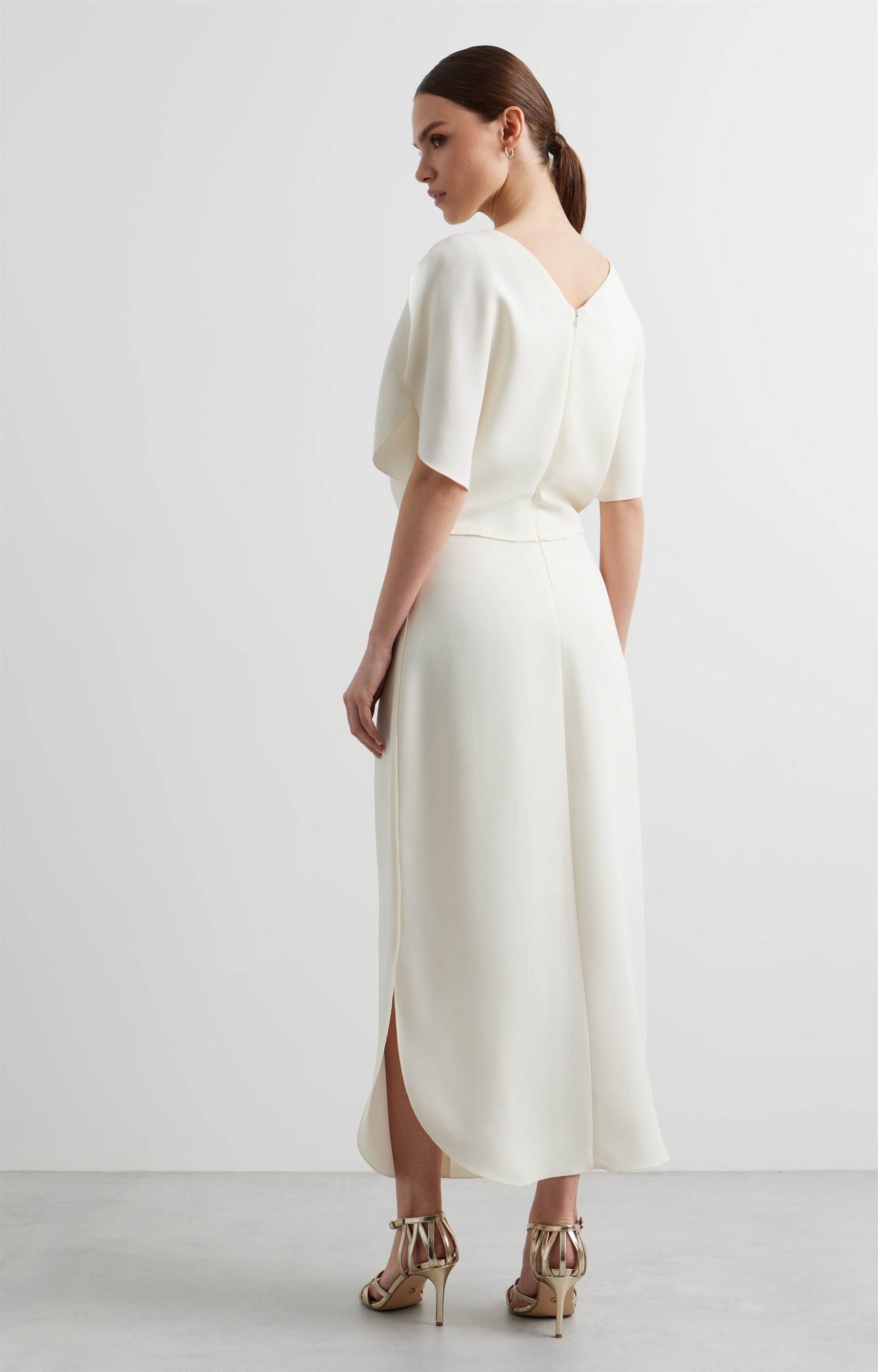 Gładka sukienka - 4