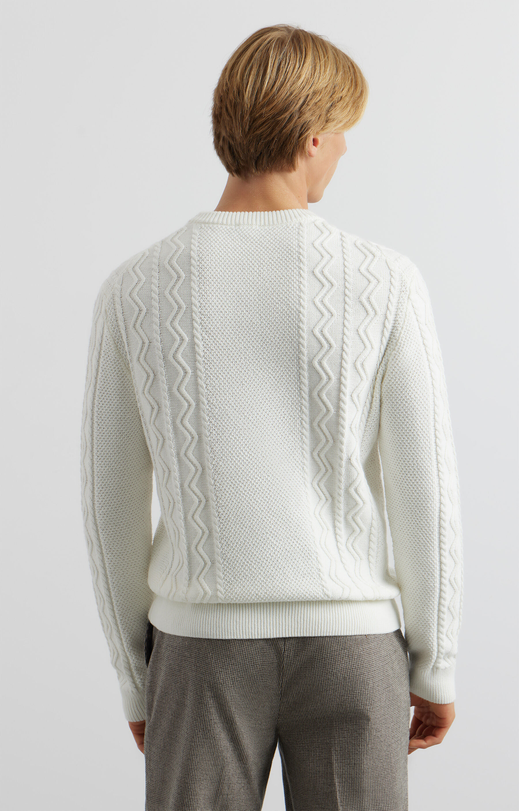Sweter round neck o warkoczowym splocie - 3