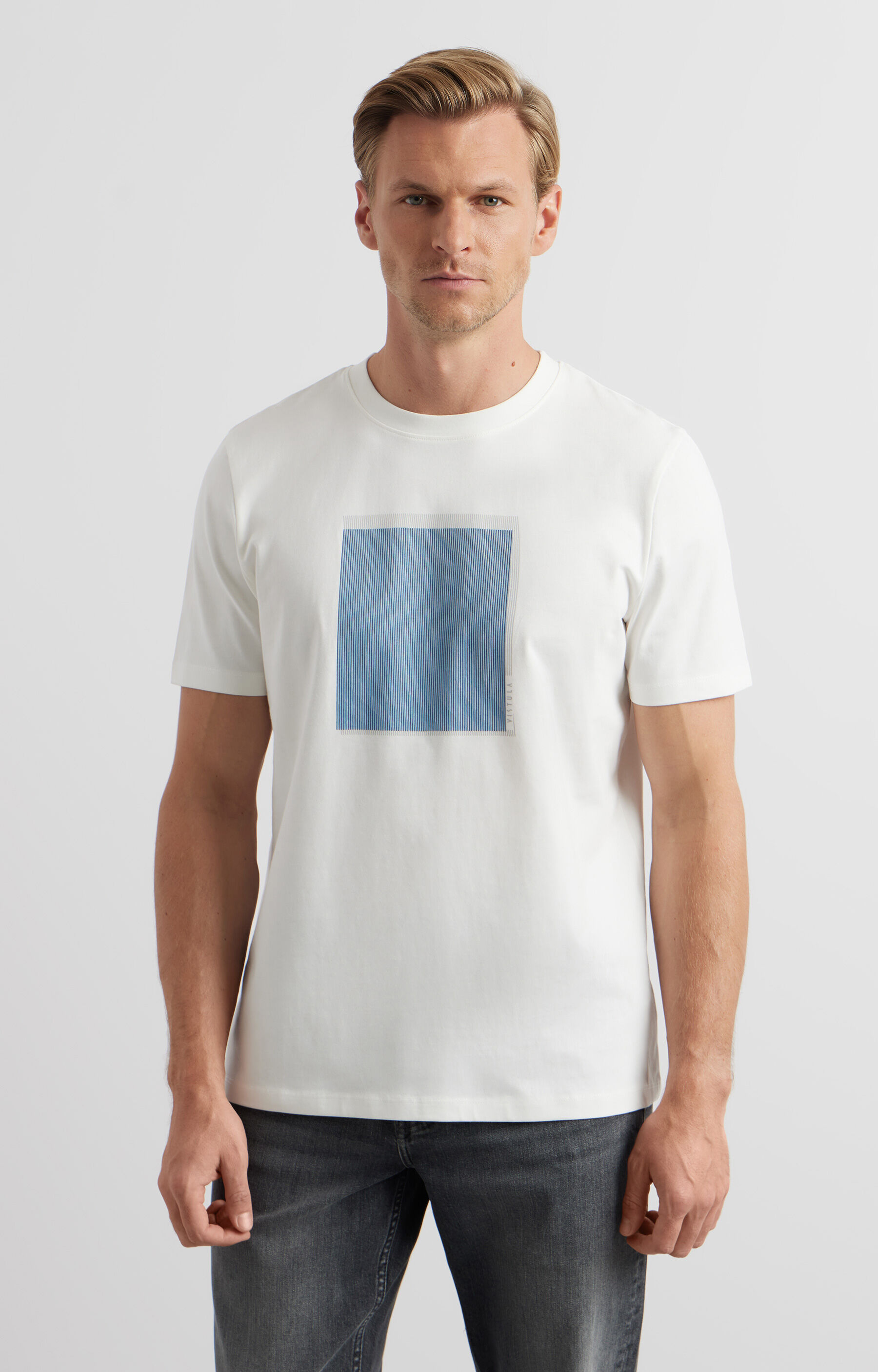 T-shirt z nadrukiem - 6