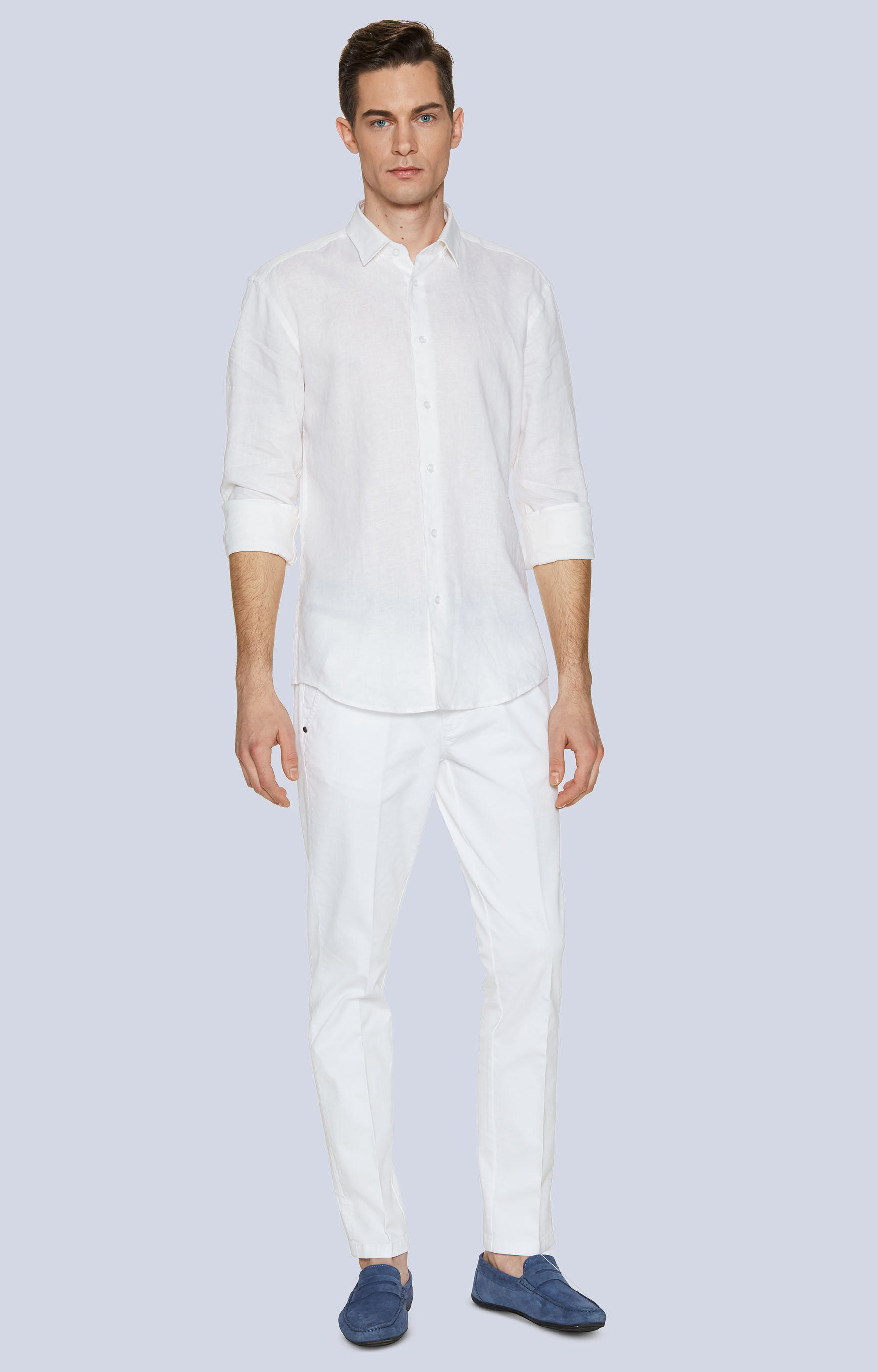 Koszula z lnu z kołnierzem kryte button-down