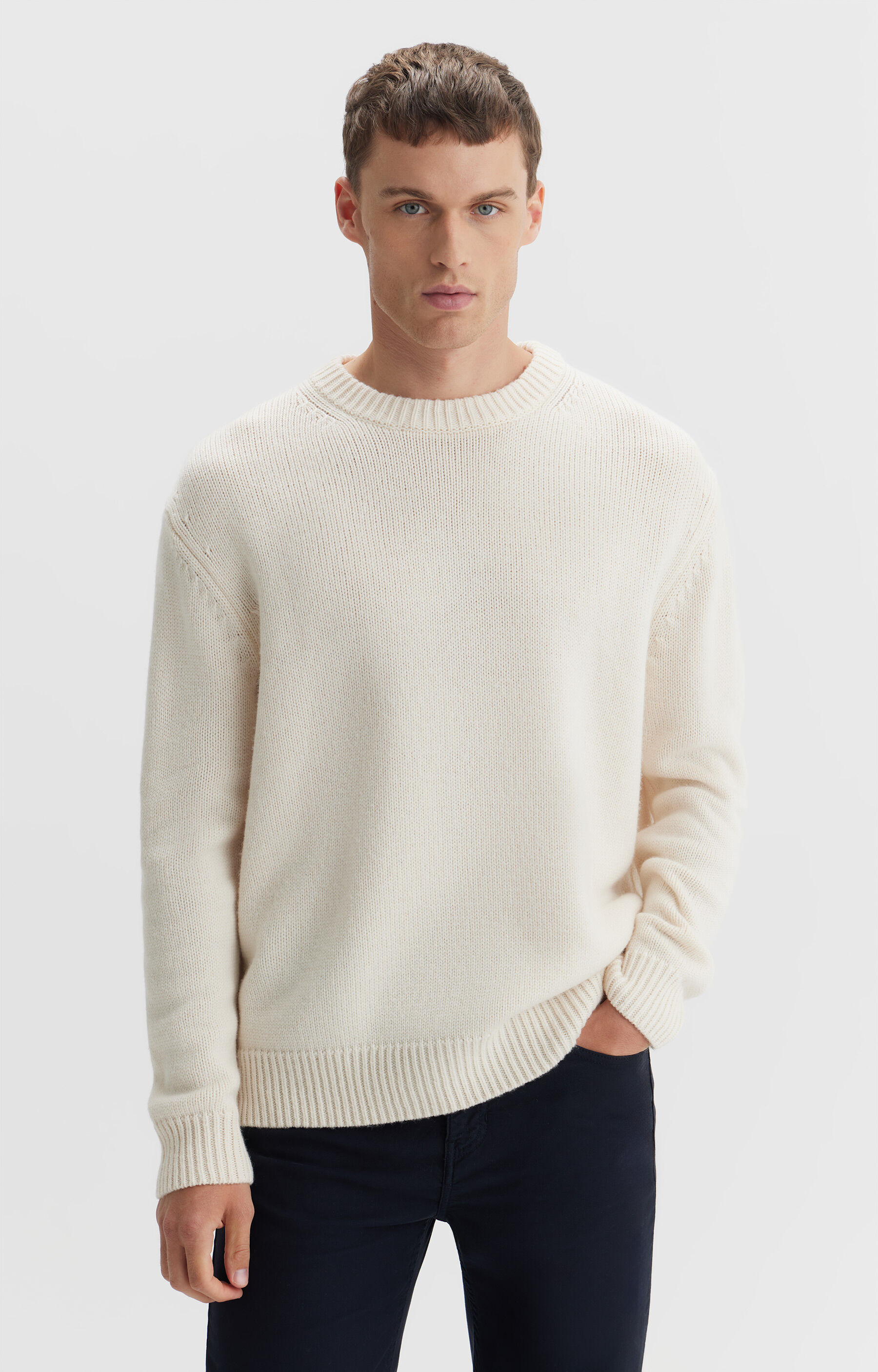 Sweter round neck