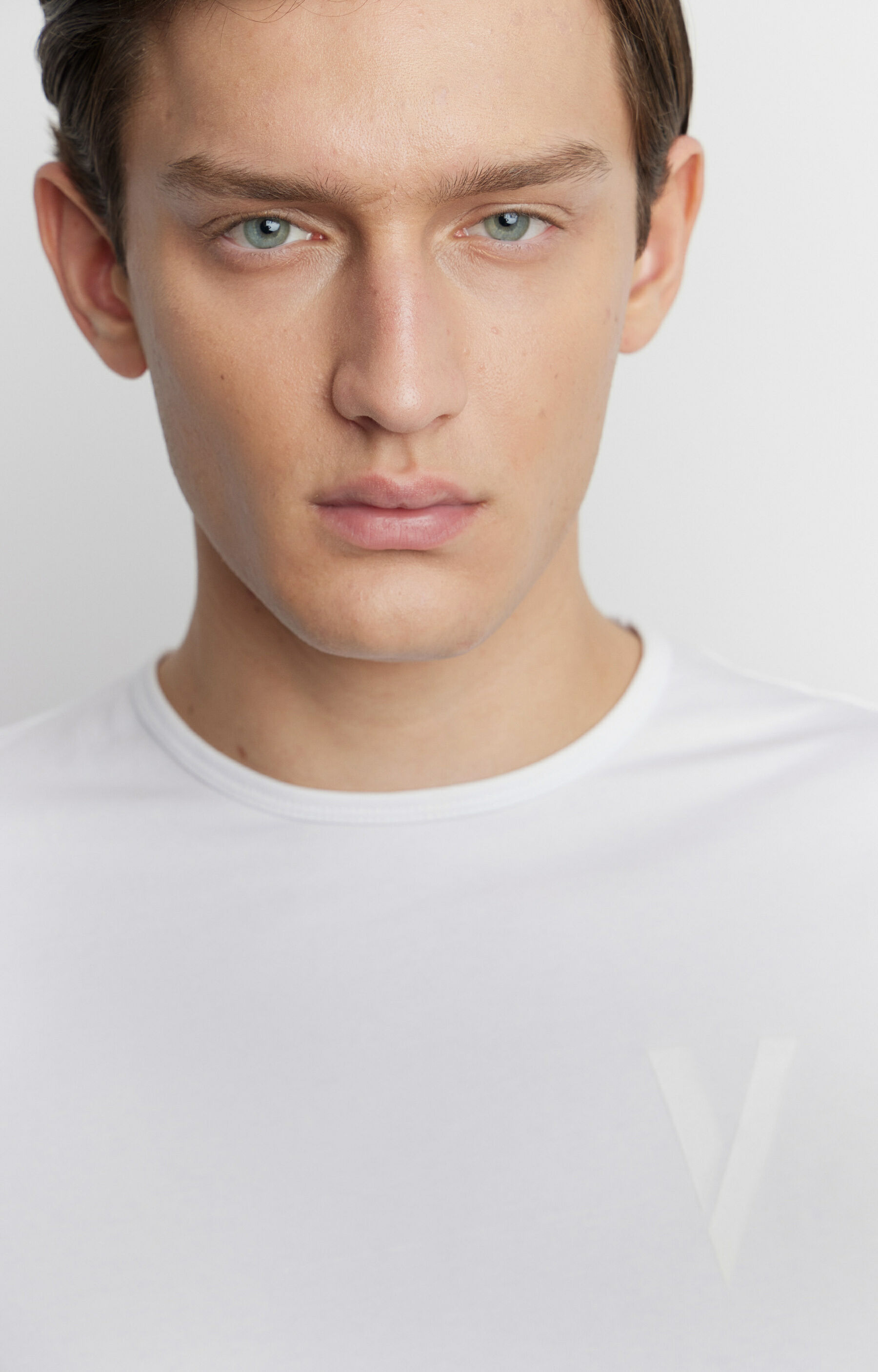 Dopasowany t-shirt basic - 3