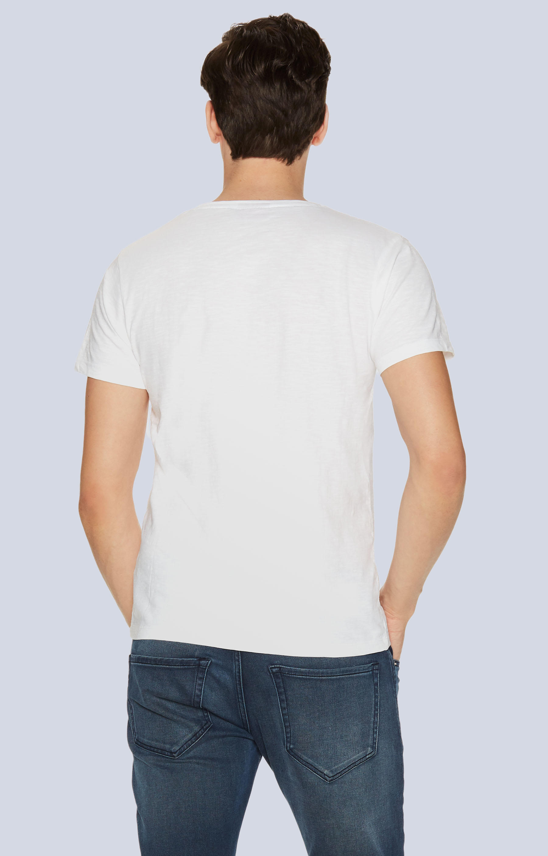 T-shirt z grafiką - 2