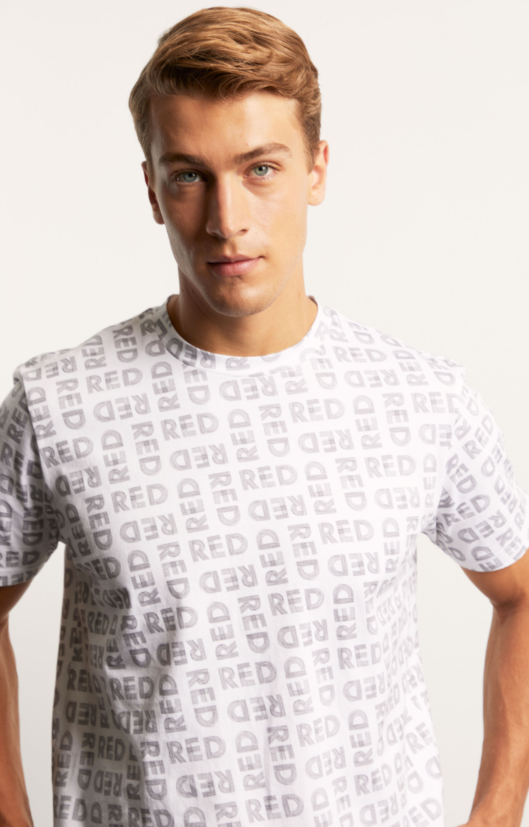 T-shirt z nadrukiem - 2