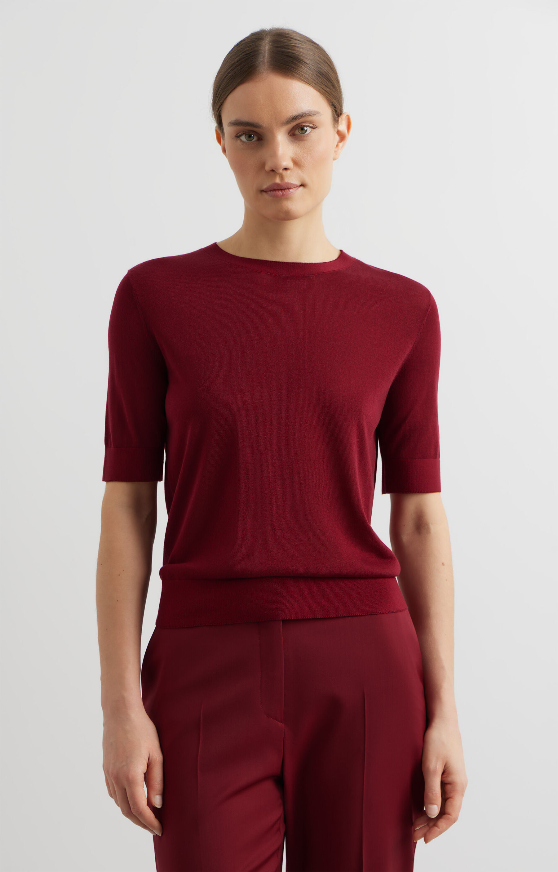 T-shirt swetrowy slim