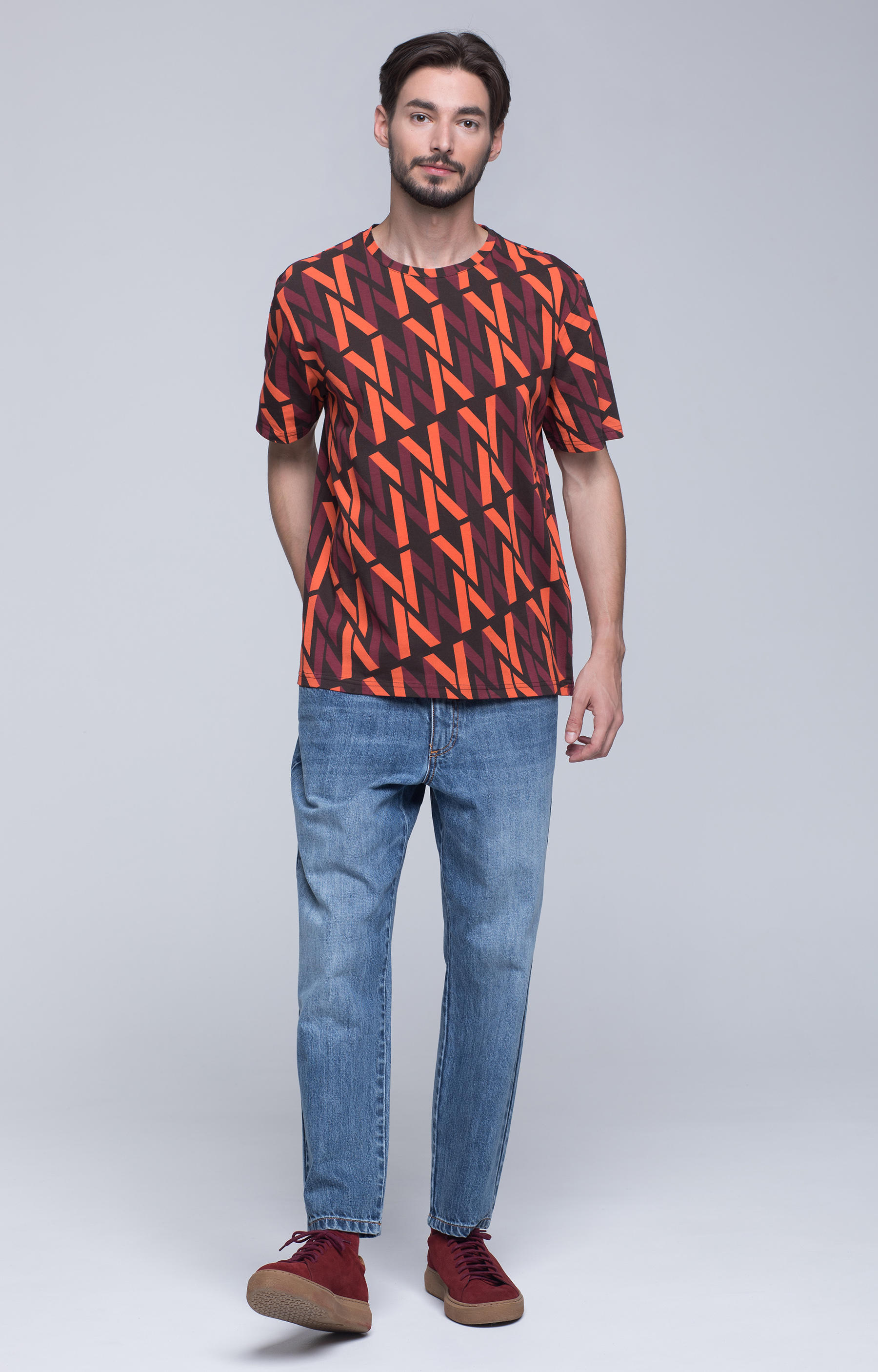 T-shirt z monogramem