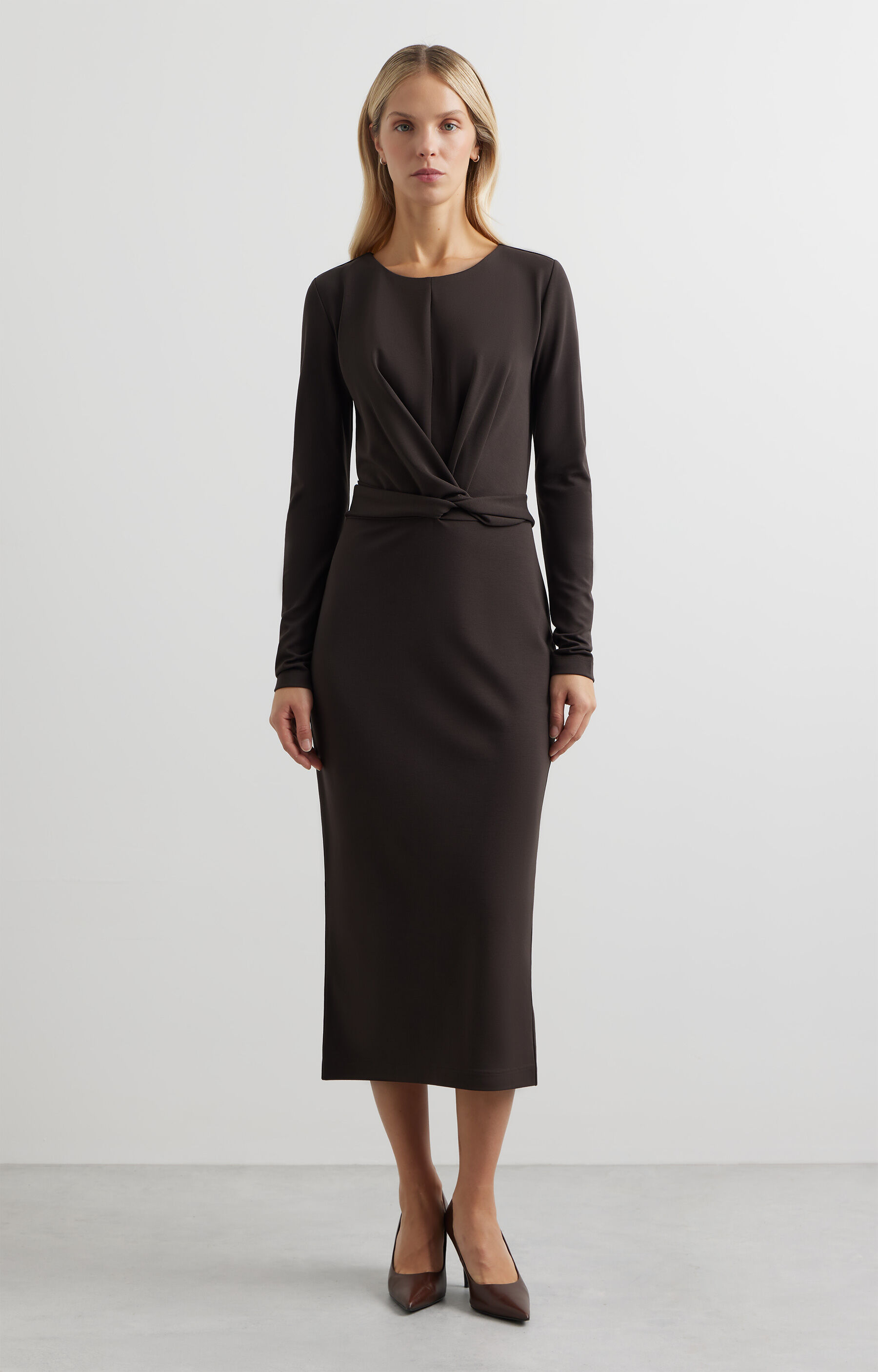 Dopasowana sukienka slim - 3