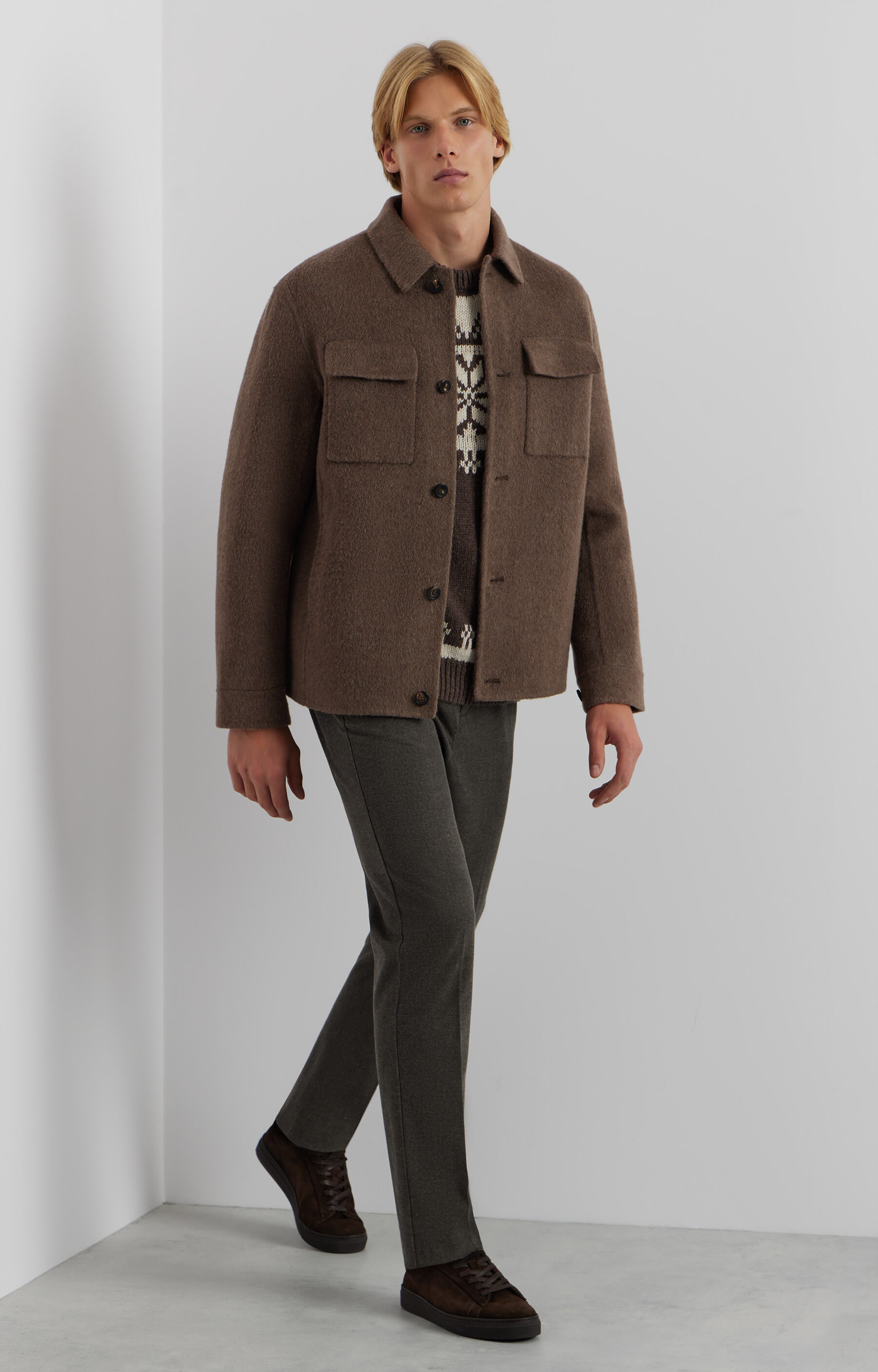 Sweter w świąteczny wzór - 4