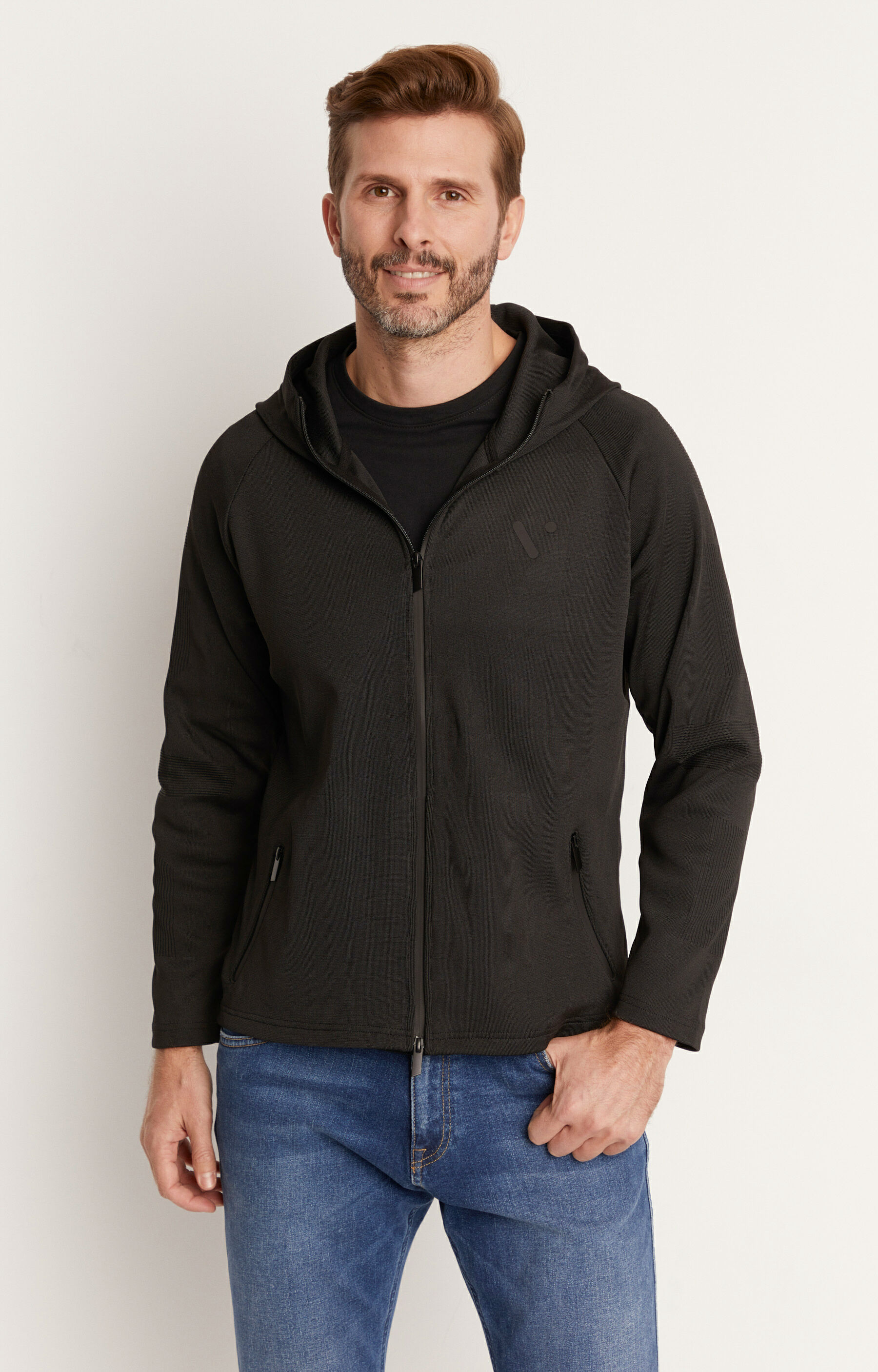 Sportowa bluza z kapturem - 2