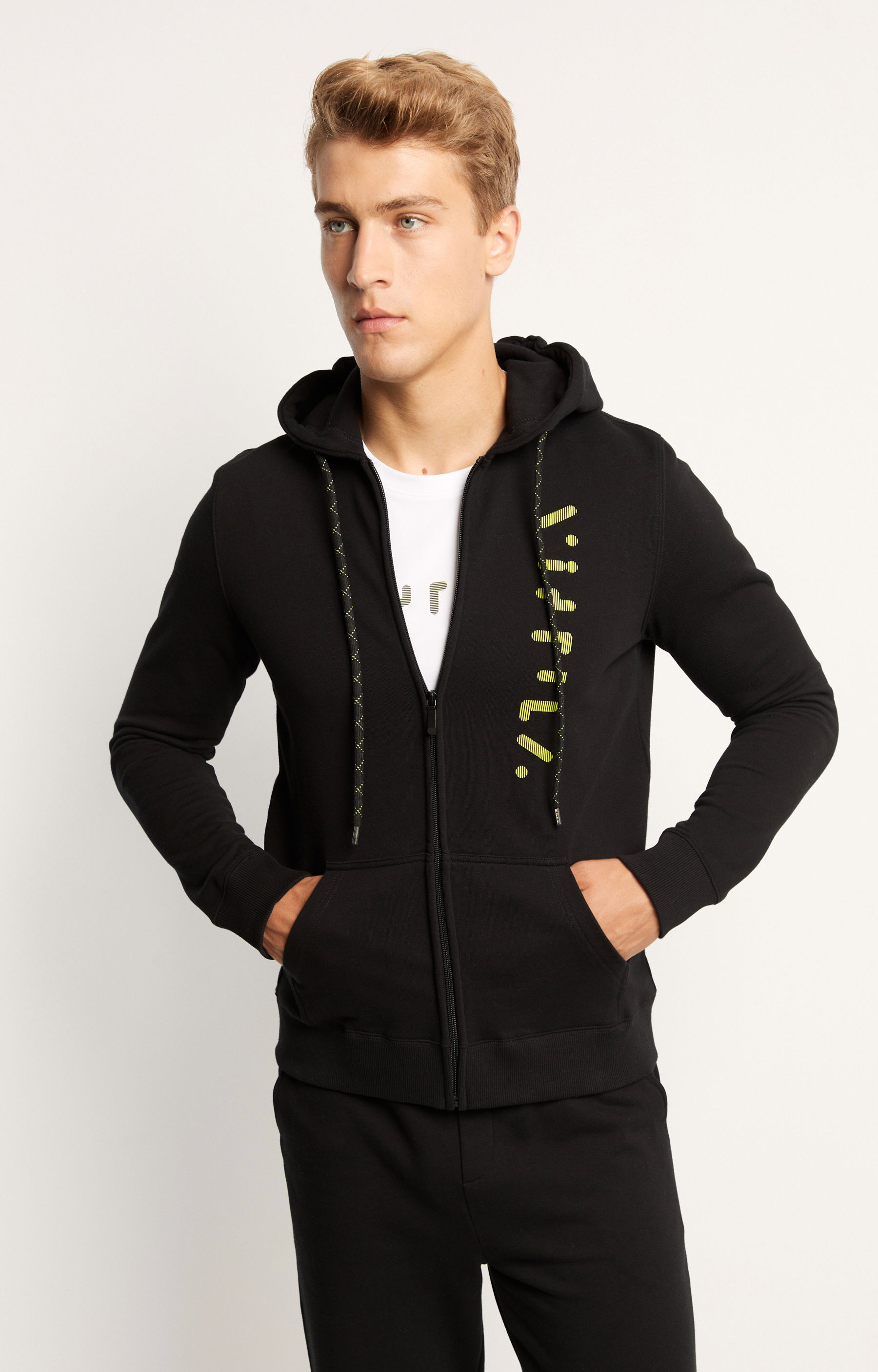 Bluza z nadrukiem z kapturem - 3
