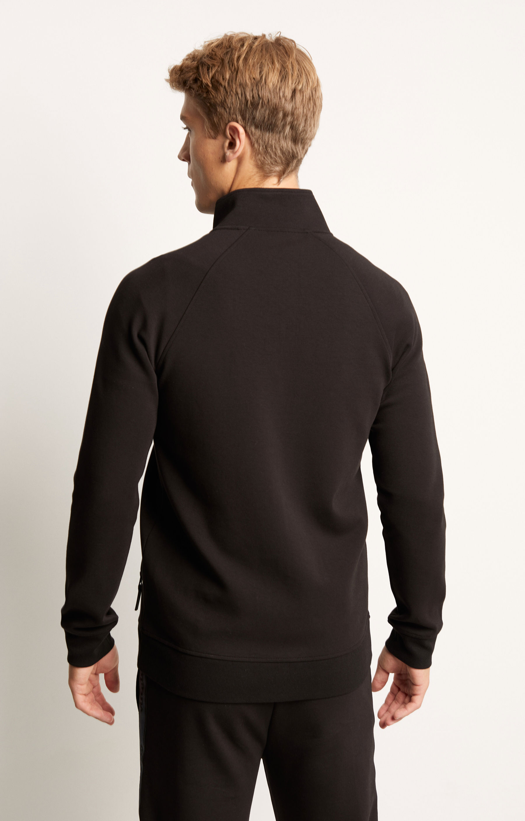 Sportowa bluza z logo - 4