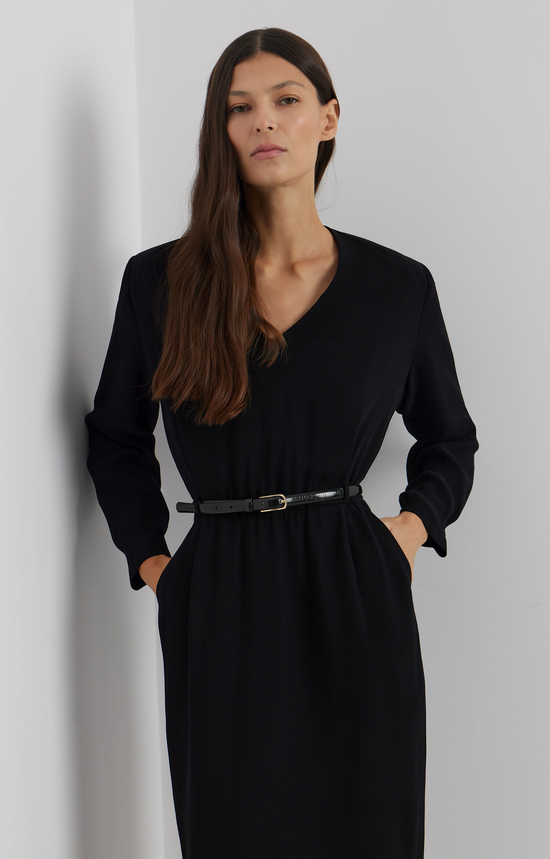 Dopasowana sukienka midi - 7