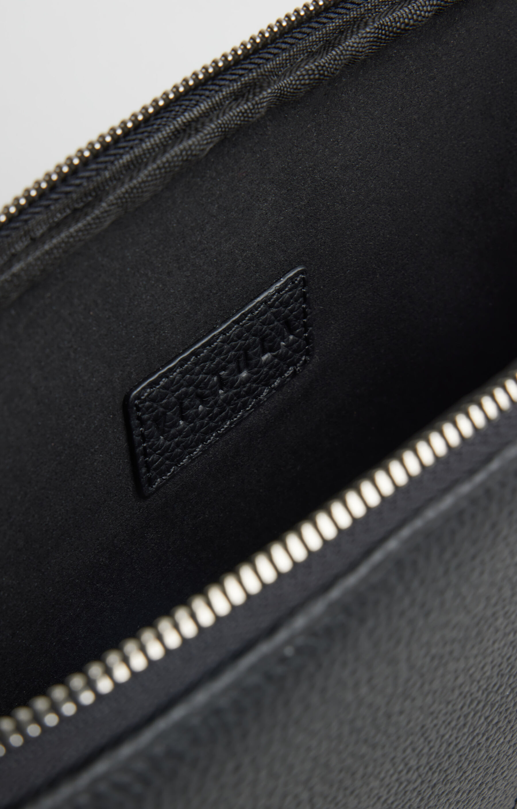 Skórzane etui na laptopa - 5