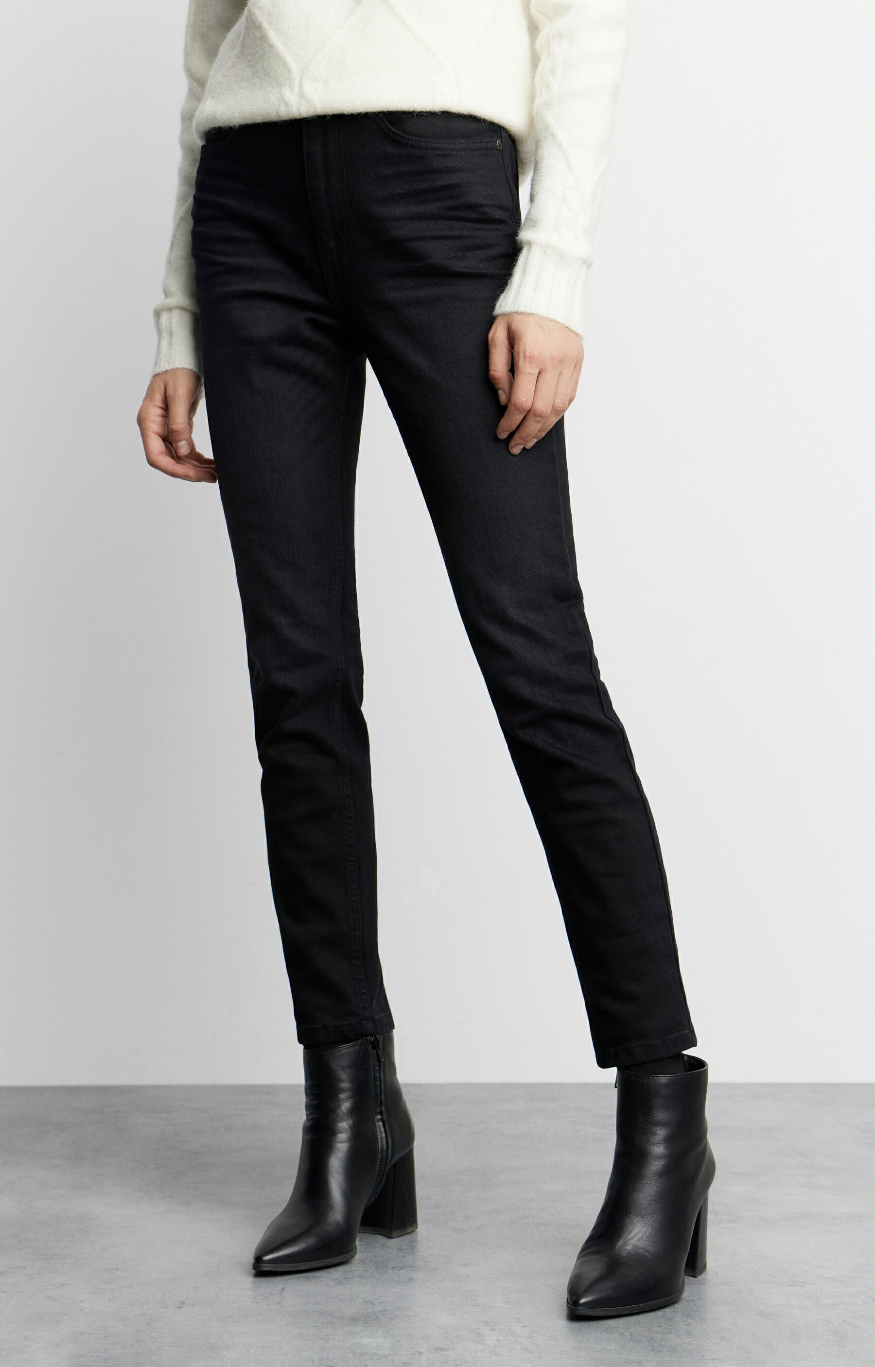Jeansy slim fit - 2