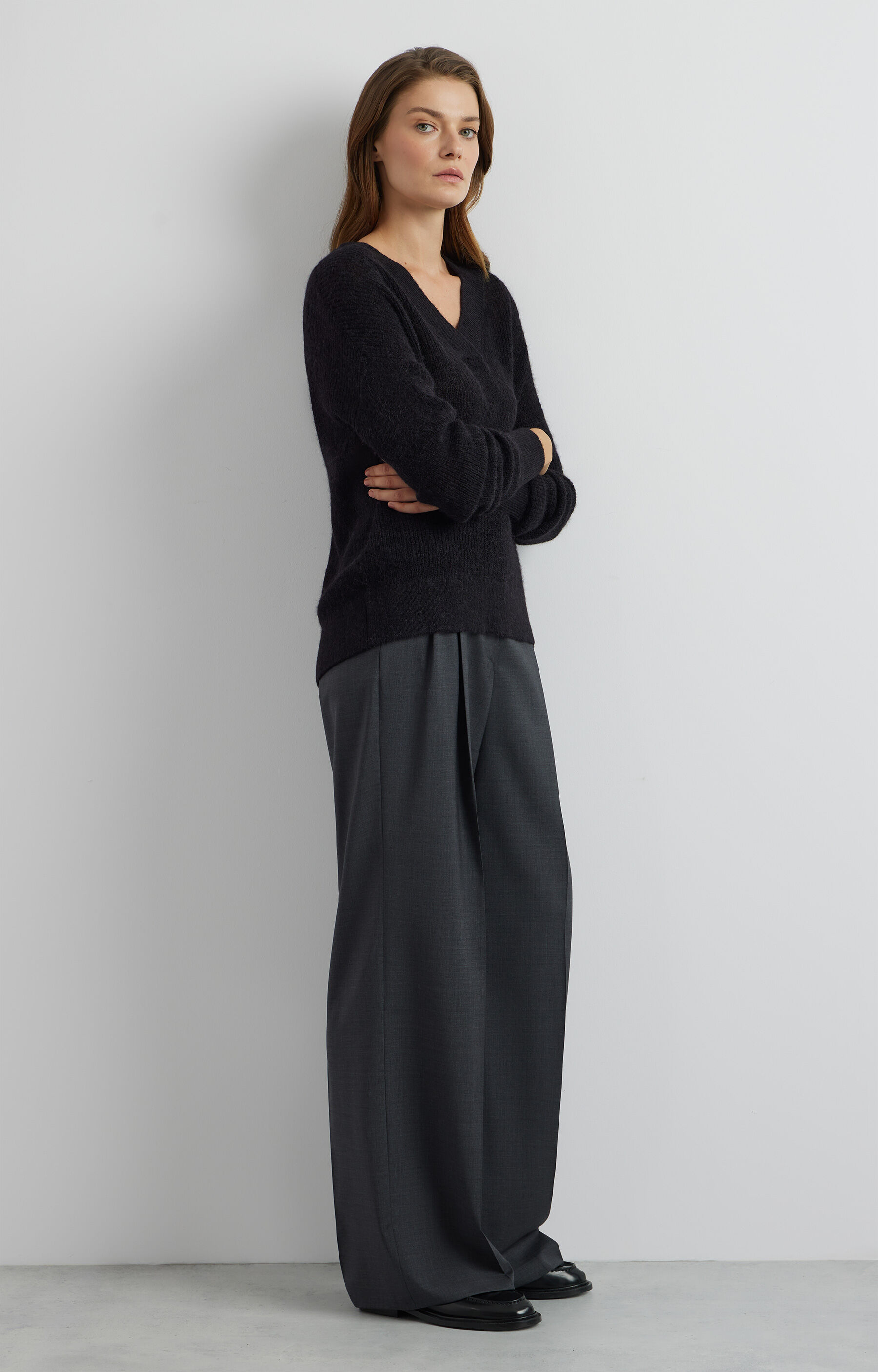 Sweter v-neck - 3
