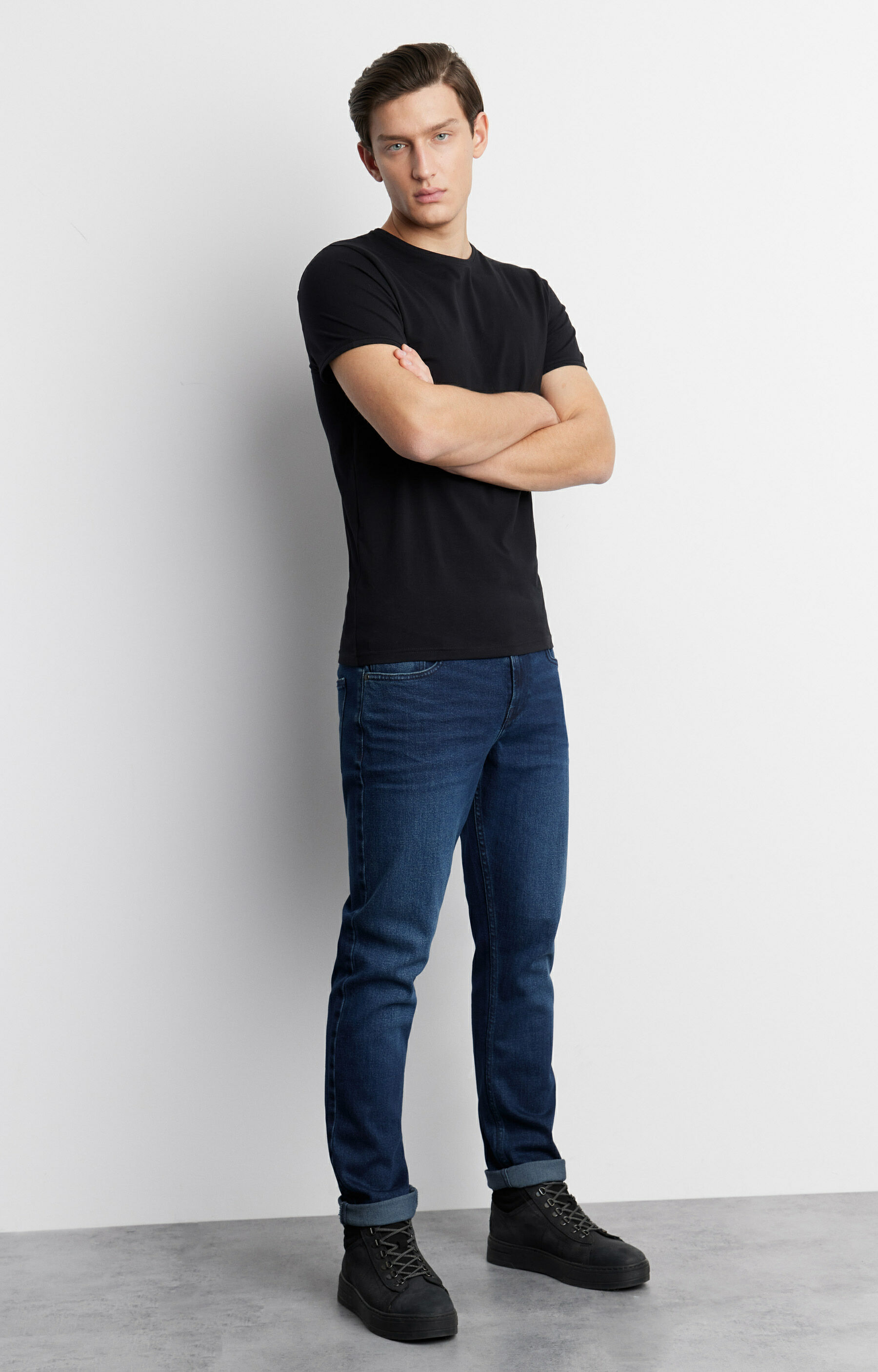 Dopasowany t-shirt basic - 2