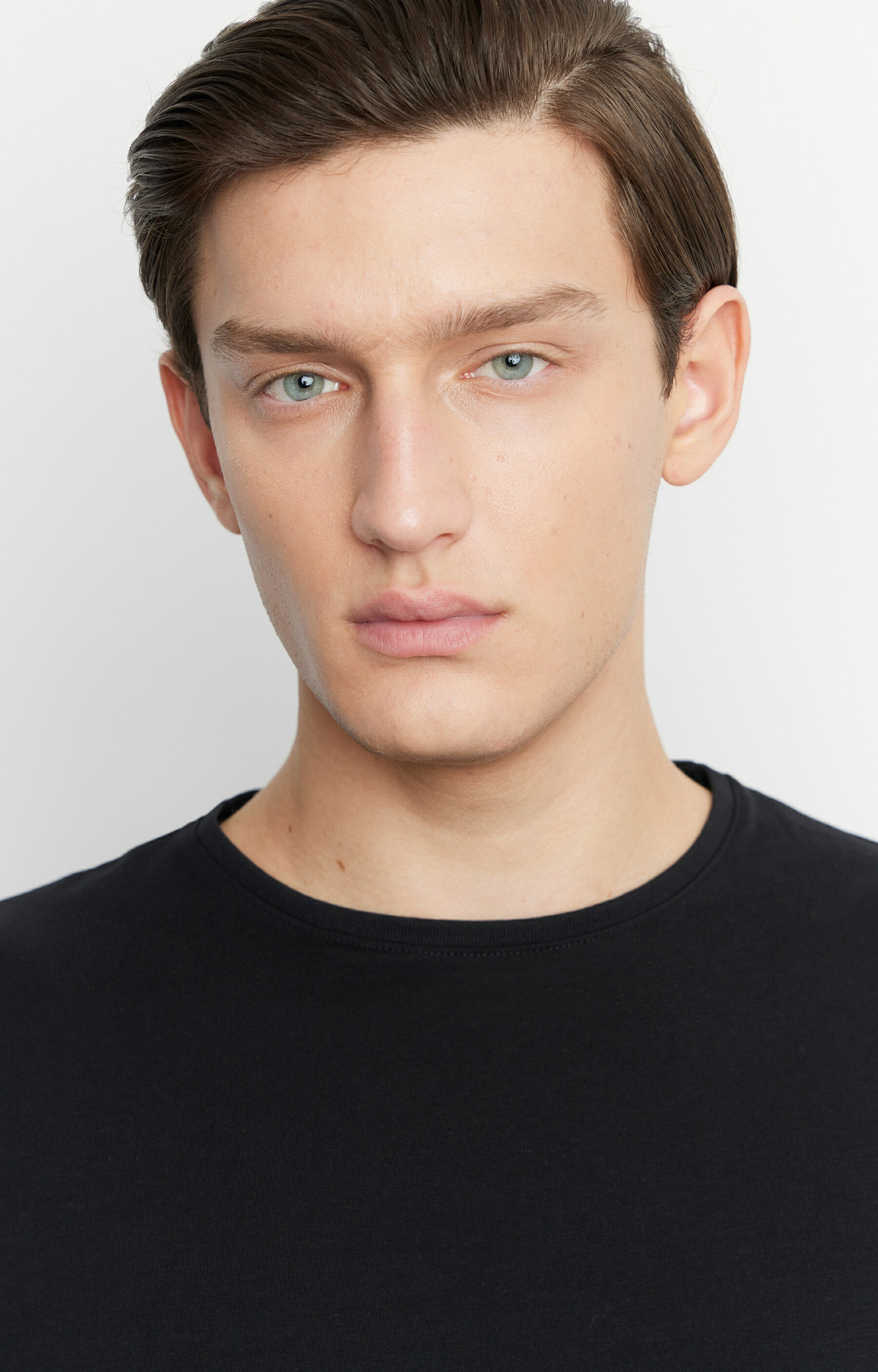 Dopasowany t-shirt basic - 4