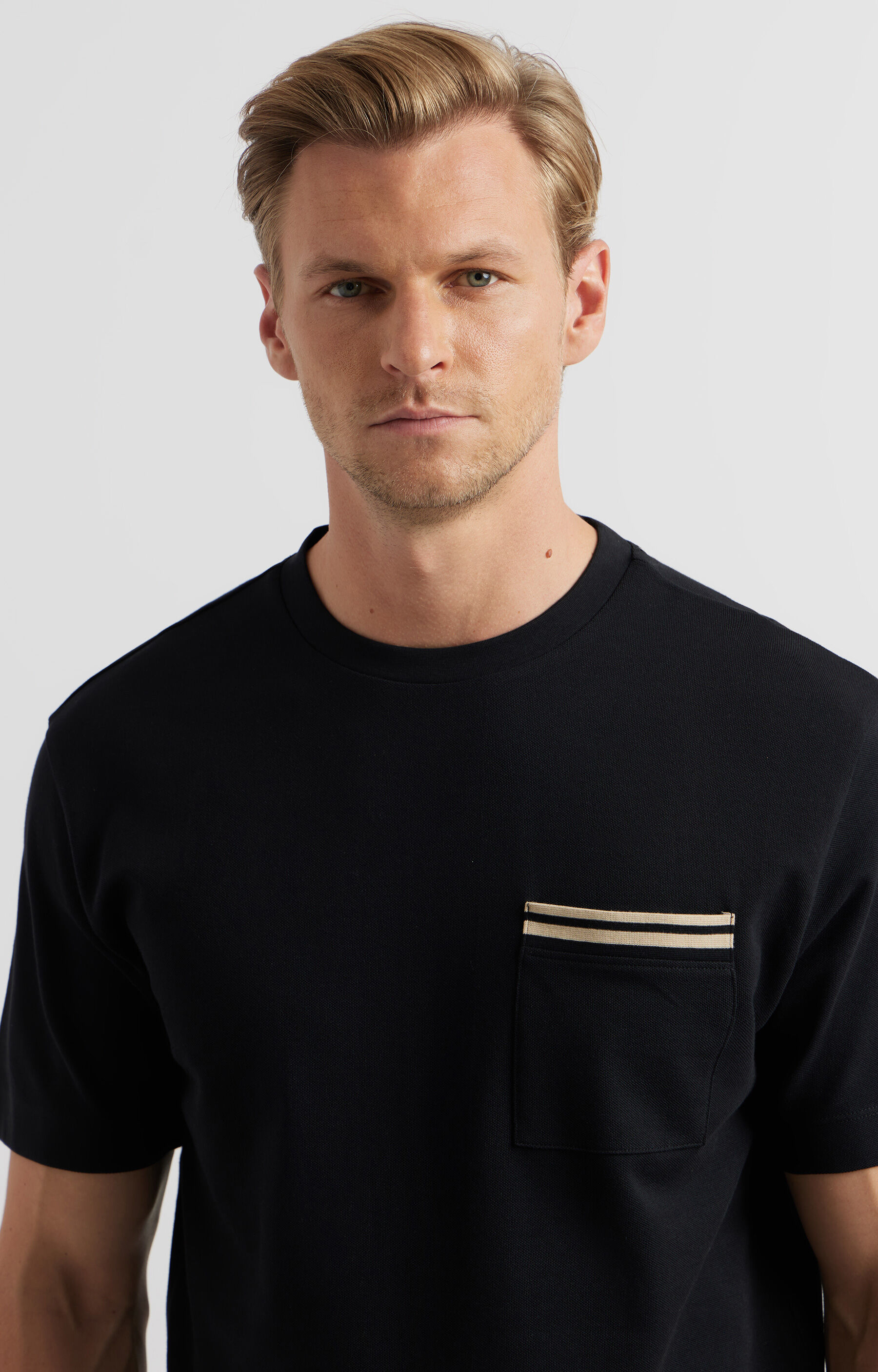 T-shirt z kieszonką - 5