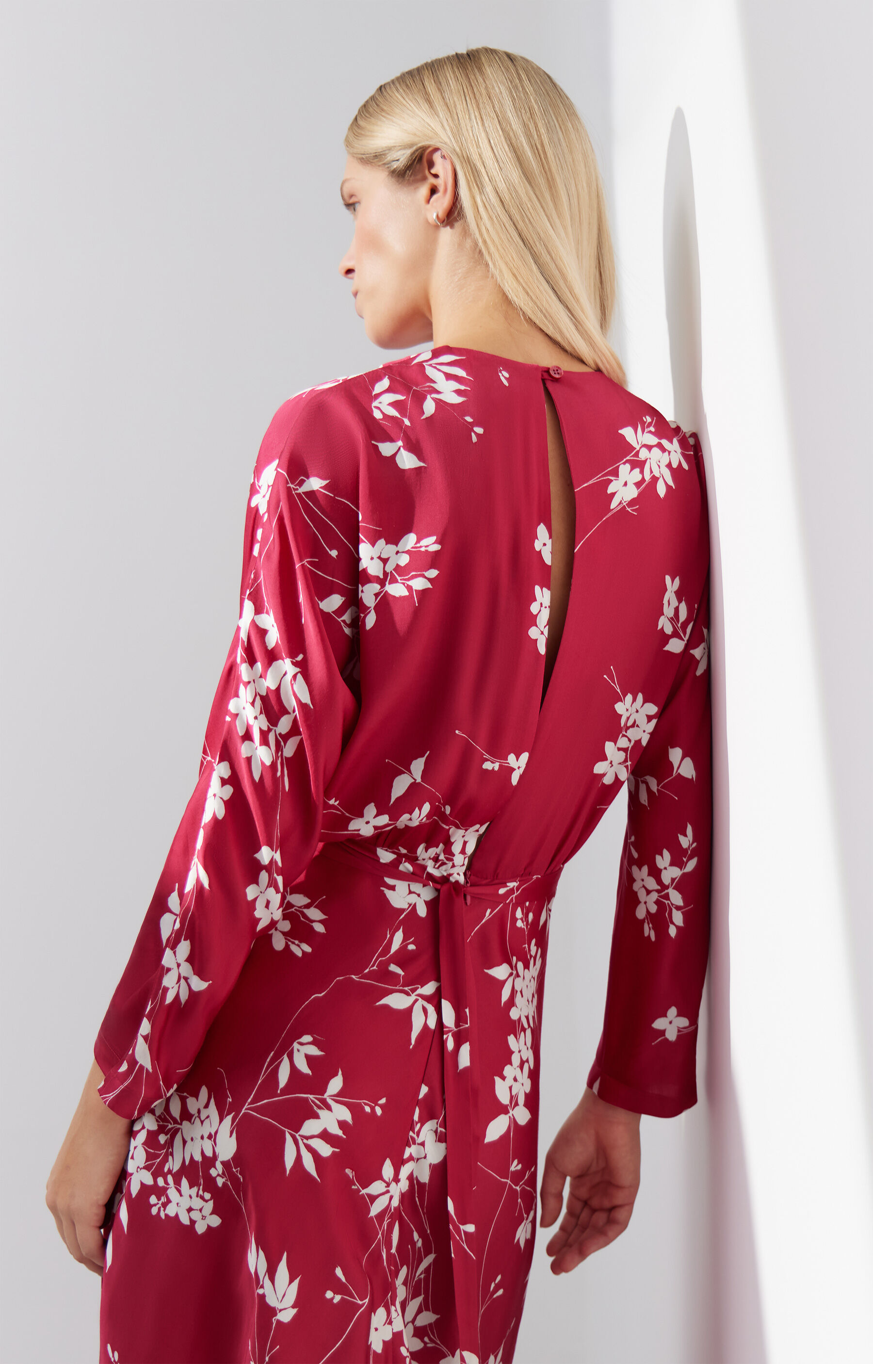 Sukienka kimonowa w print - 9